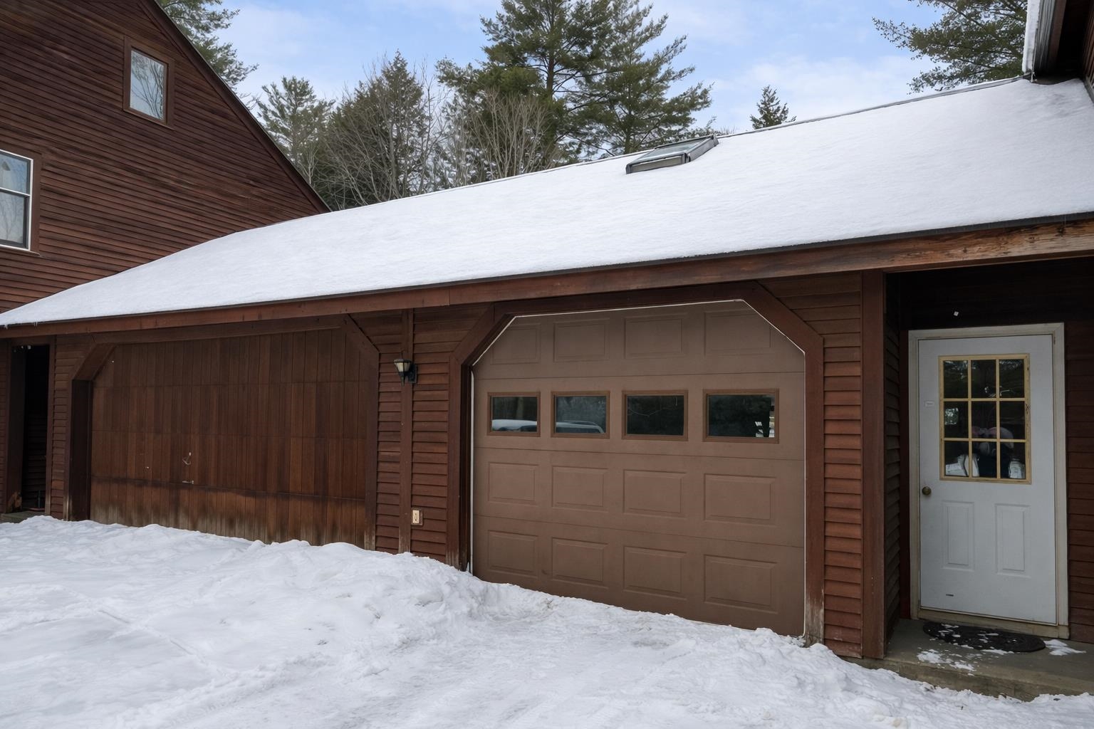 846 Weeks Hill Road Property Photo 3