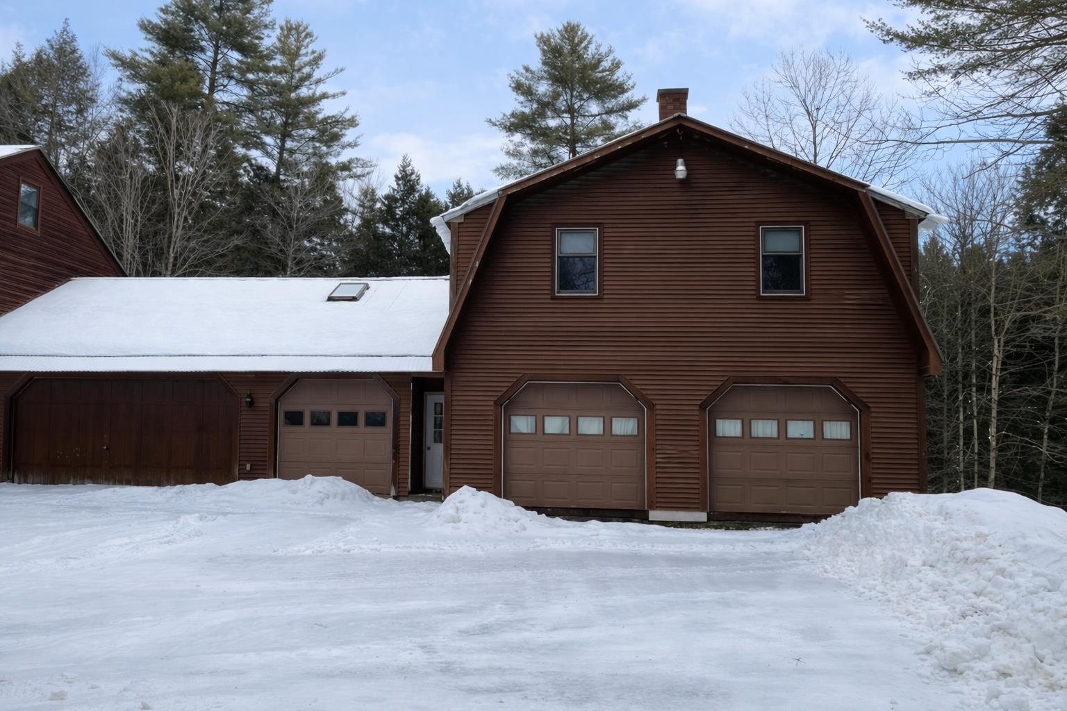 846 Weeks Hill Road Property Photo 4