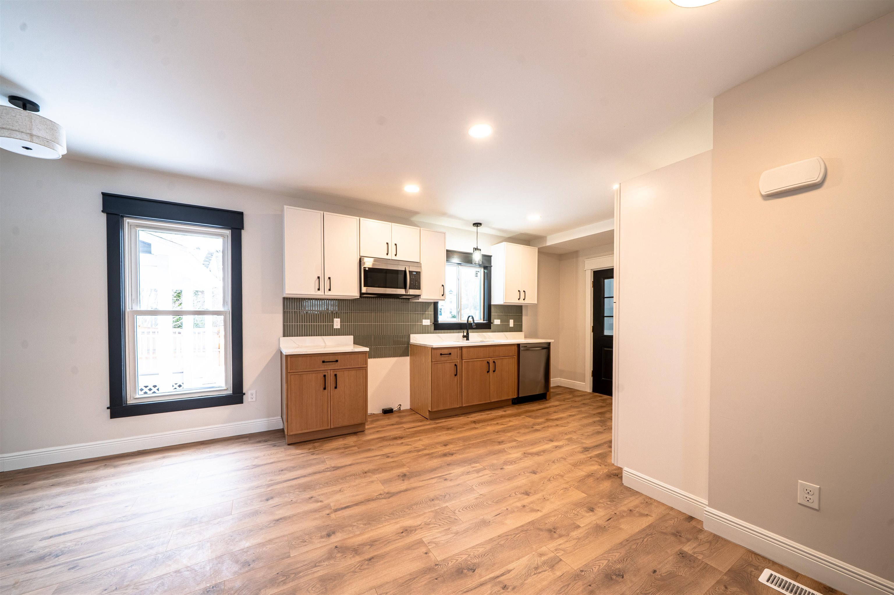 36B Courtland Street Property Photo 1