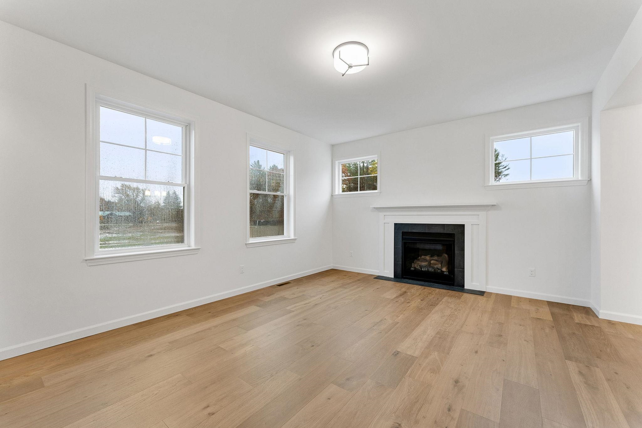 10 Dogwood Circle Property Photo 6