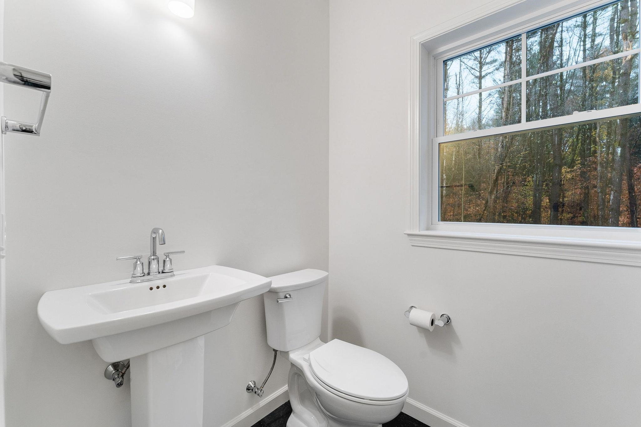 10 Dogwood Circle Property Photo 20