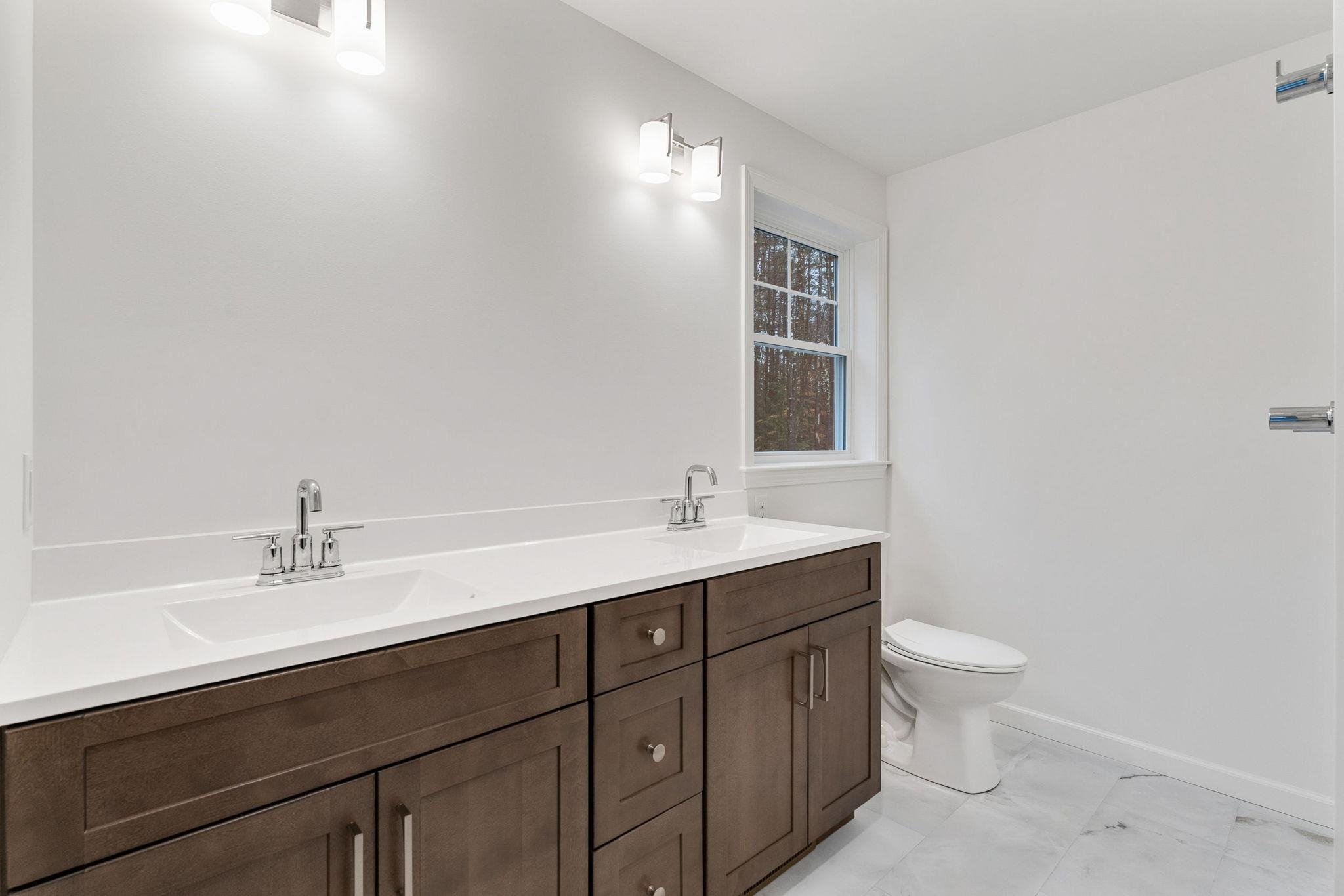 10 Dogwood Circle Property Photo 32