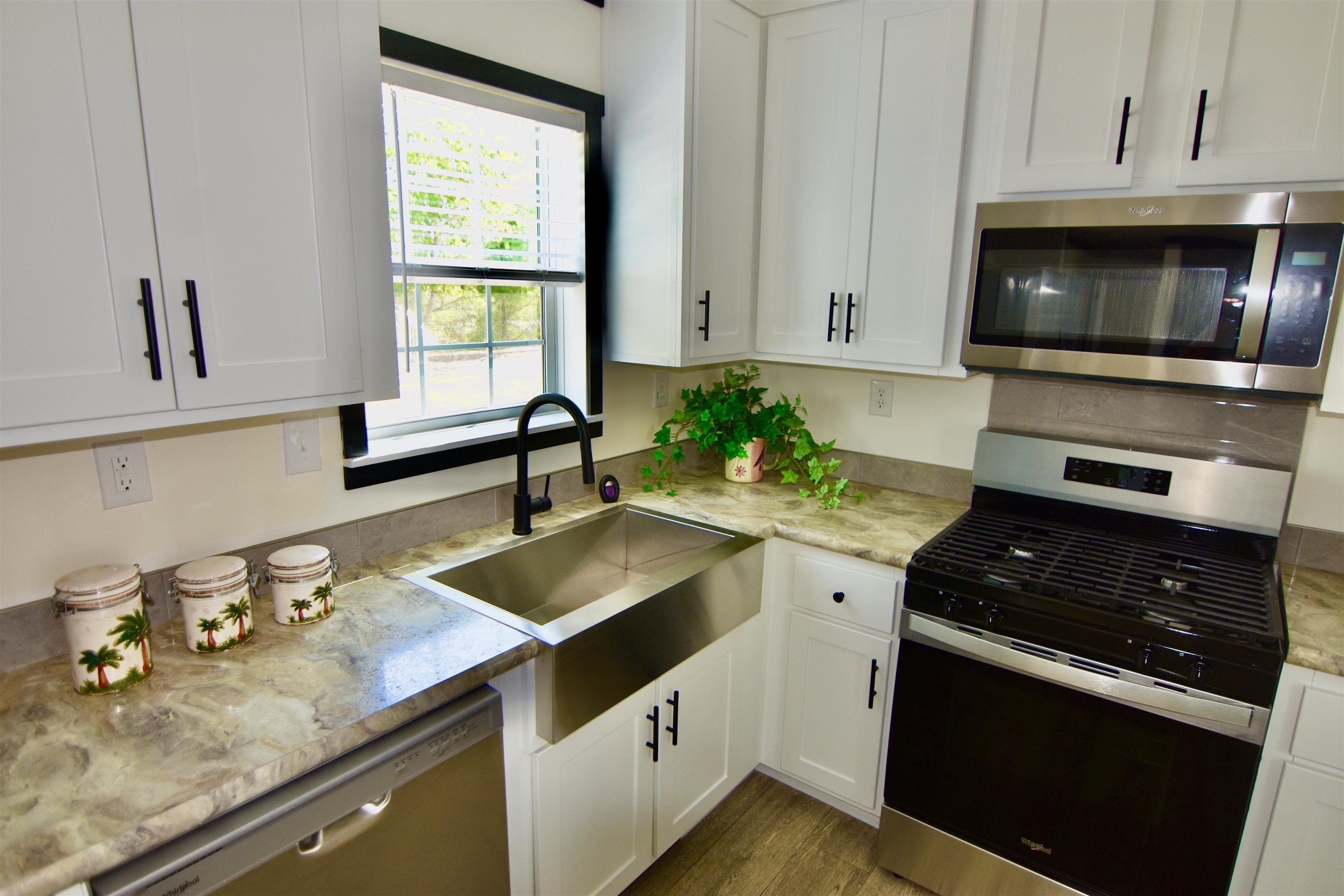 695 Dartmouth College Highway Property Photo 8