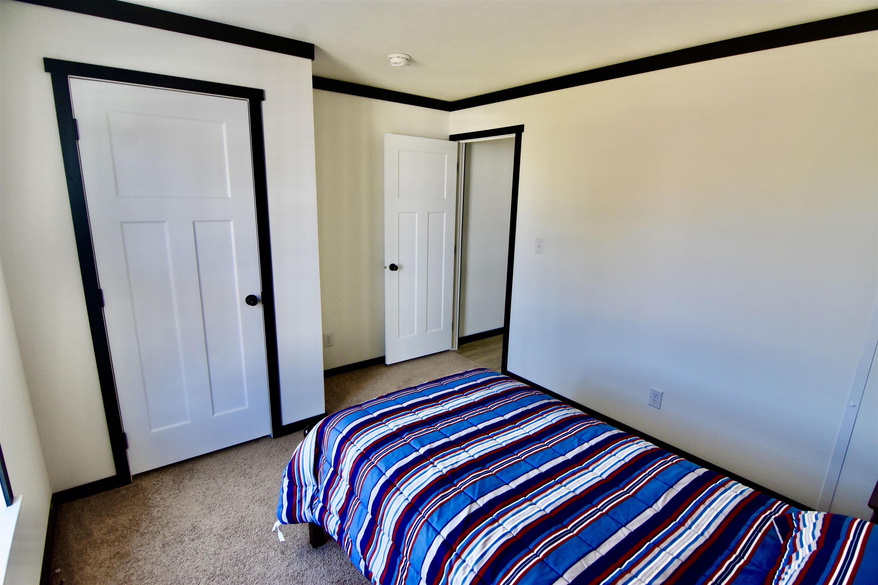 695 Dartmouth College Highway Property Photo 17