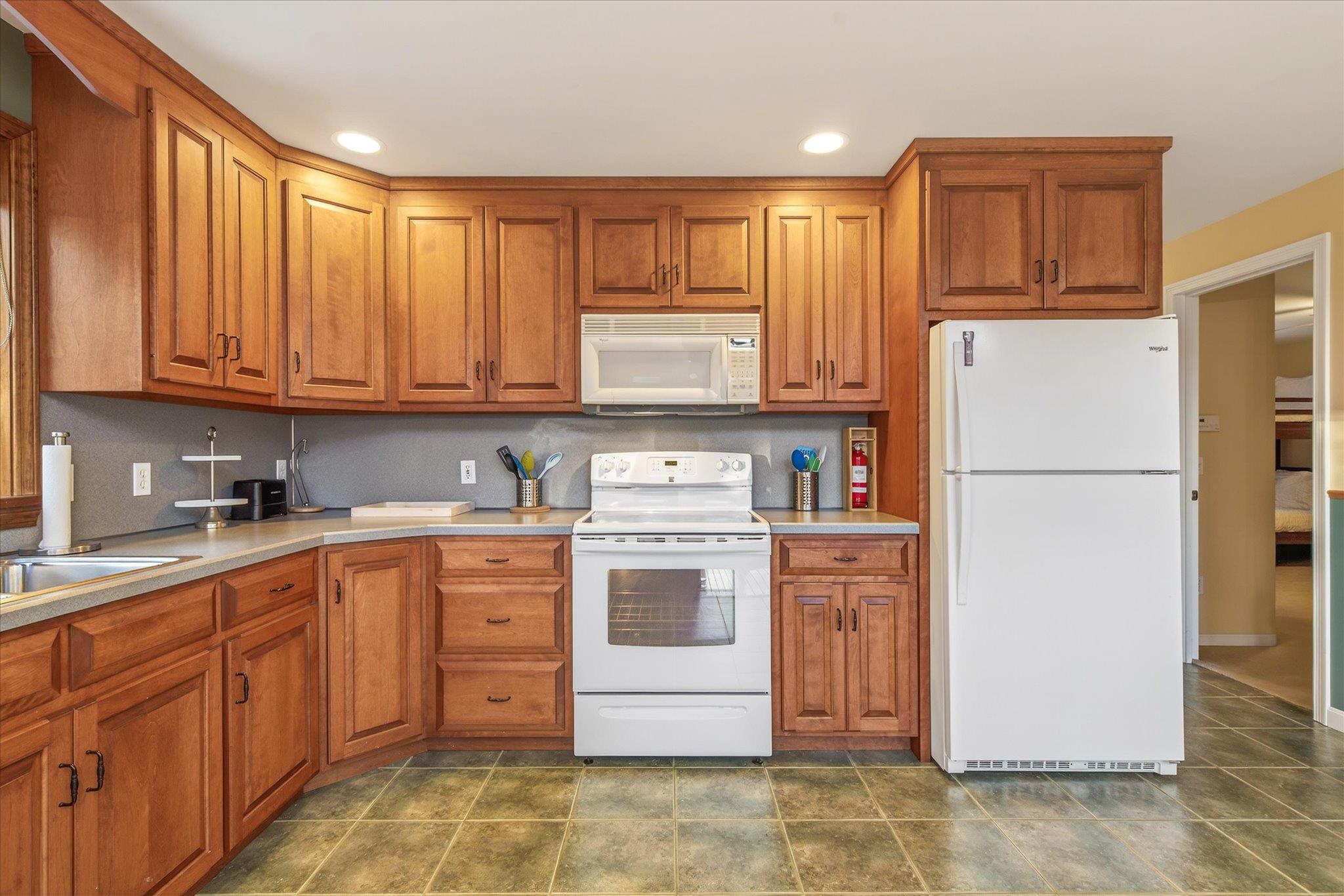 201 Spruce Drive Property Photo 22
