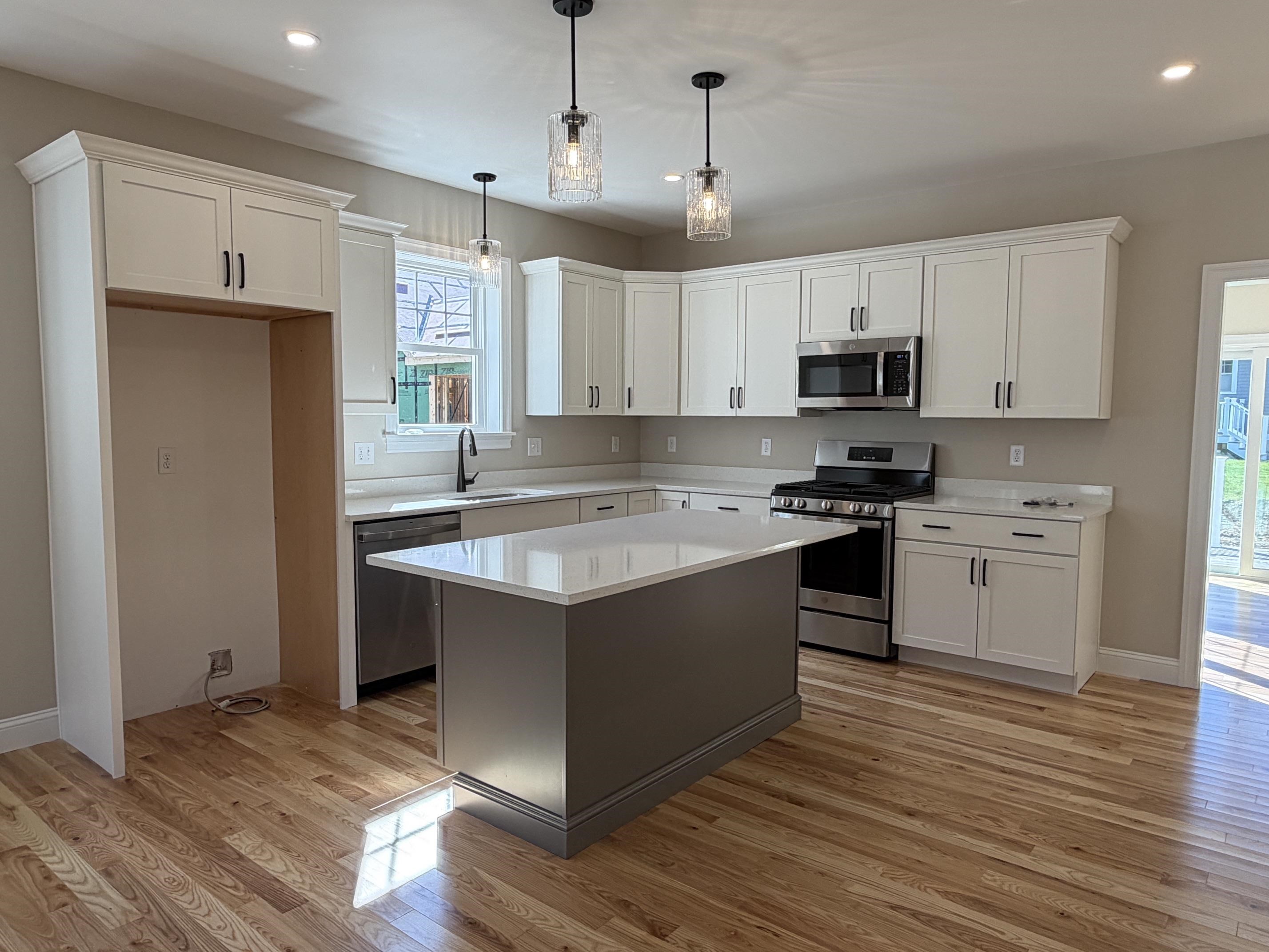 Unit 27 Summerwind Place Property Photo 2
