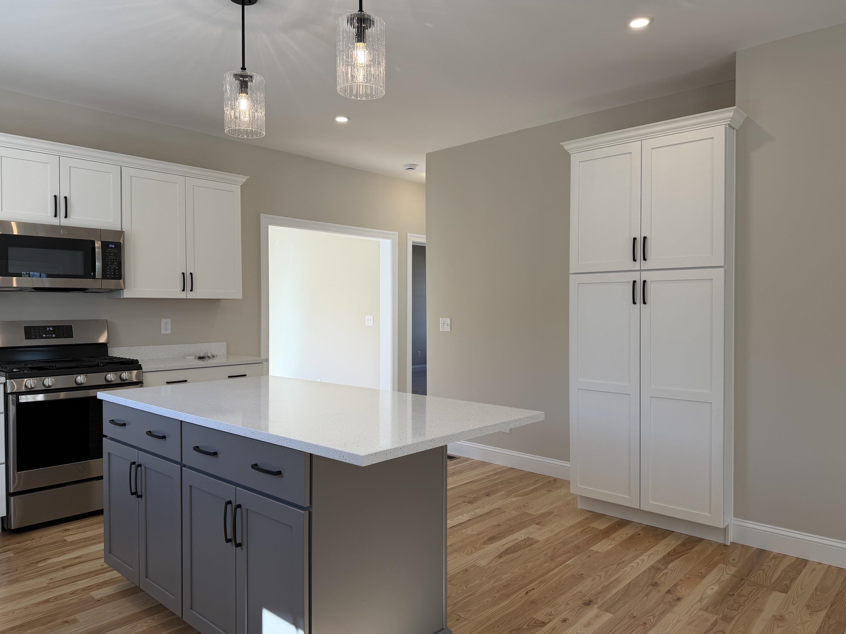 Unit 27 Summerwind Place Property Photo 4