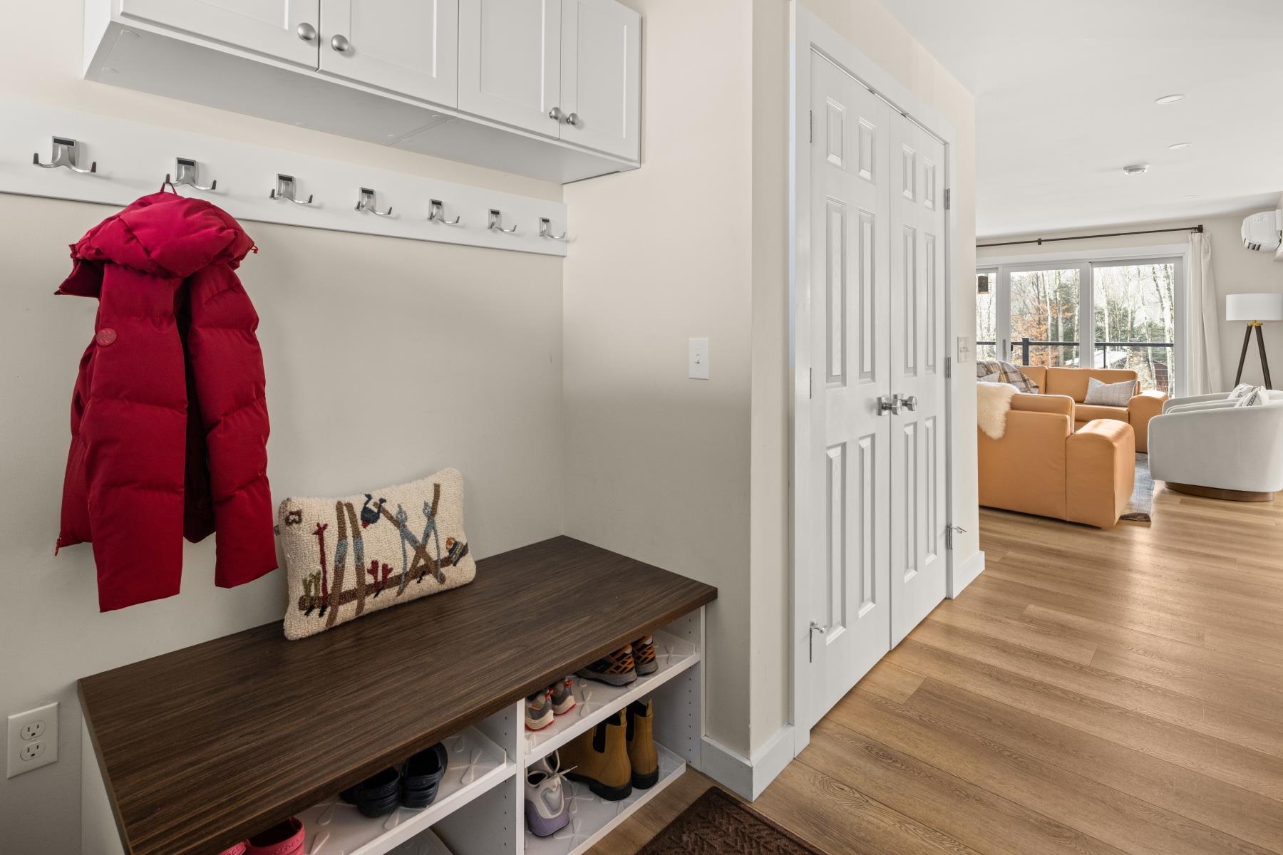 2366 Mountain Road Property Photo 4