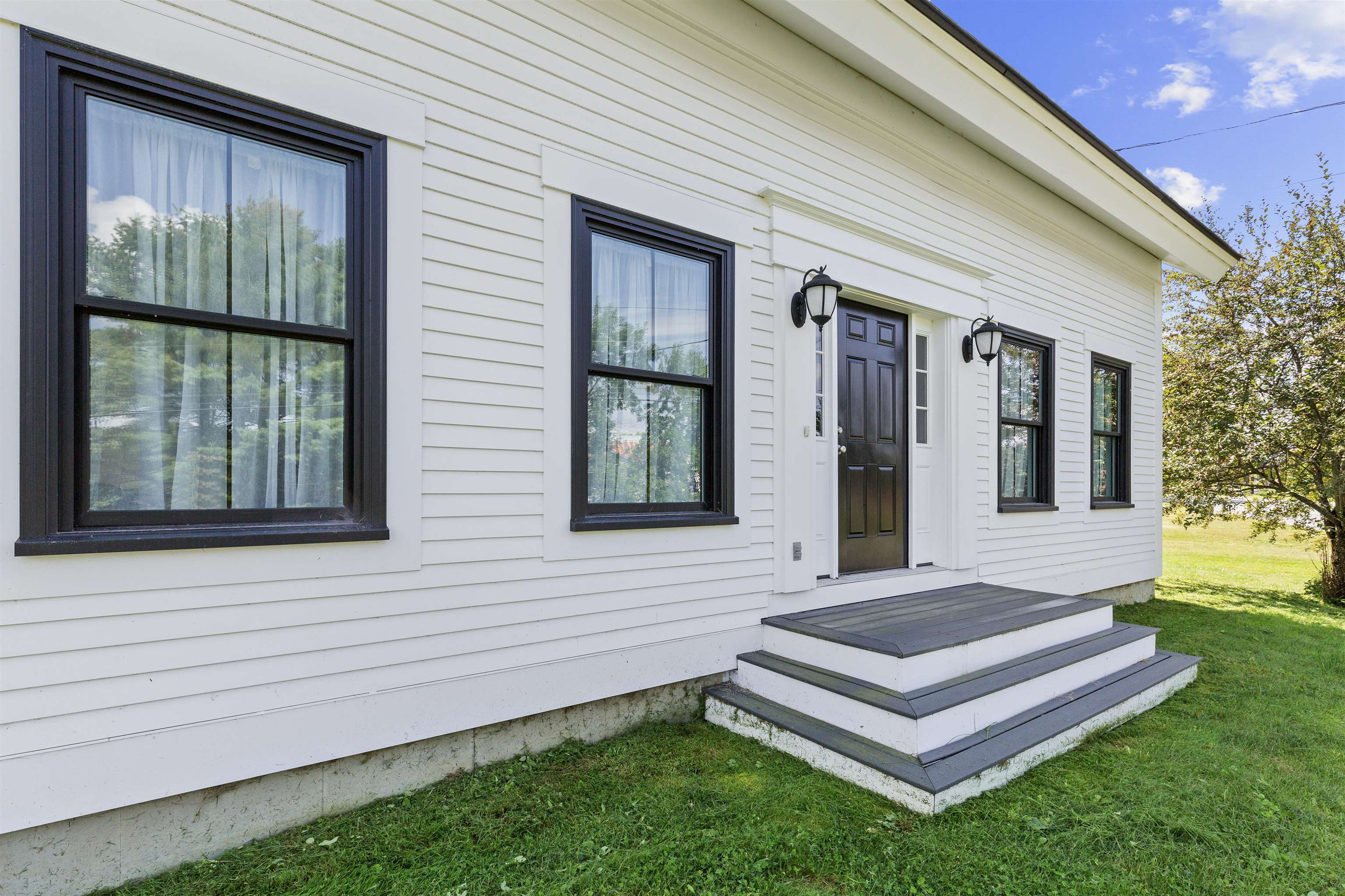 34 Pleasant Street Property Photo 3