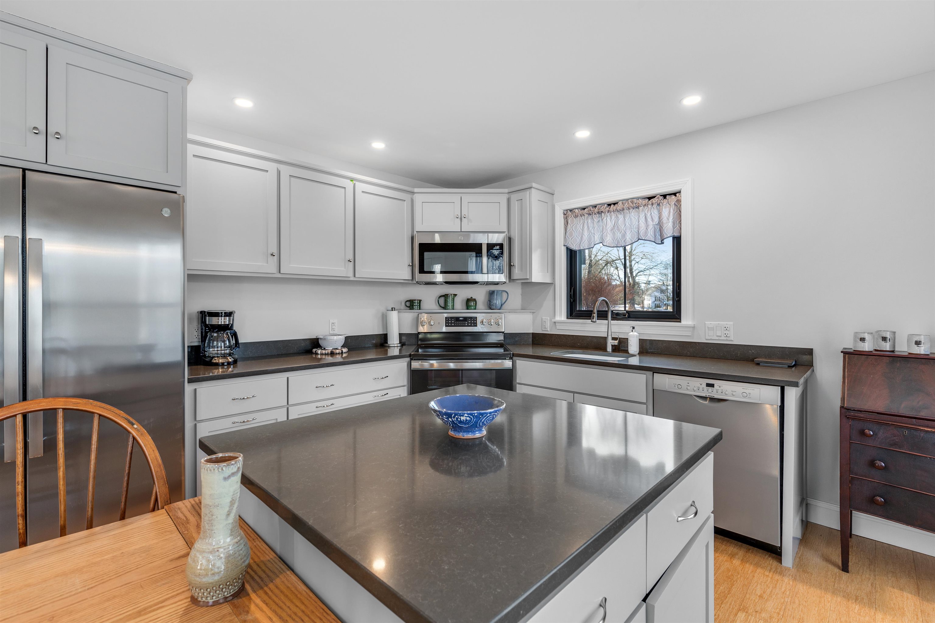 34 Pleasant Street Property Photo 5