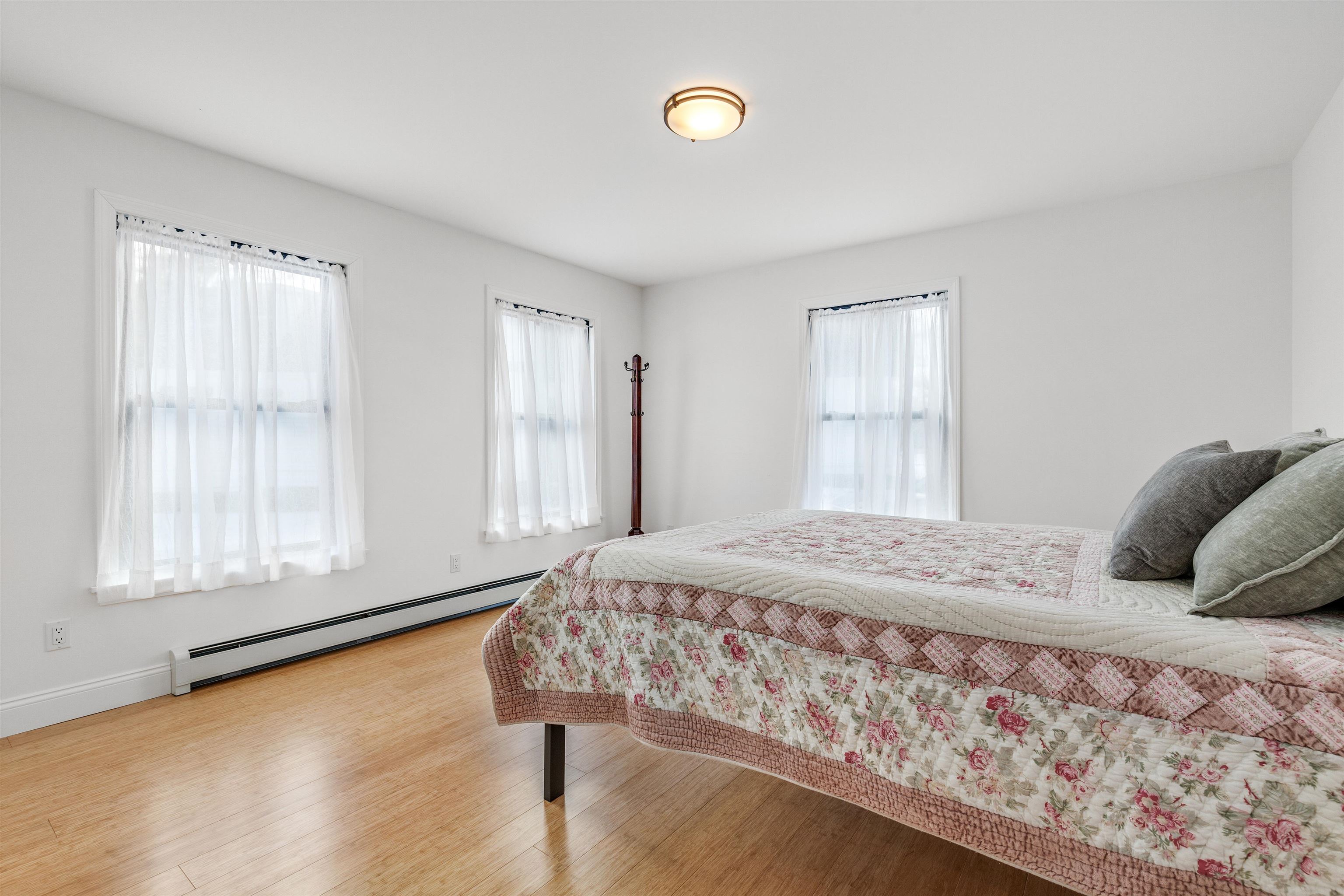 34 Pleasant Street Property Photo 19