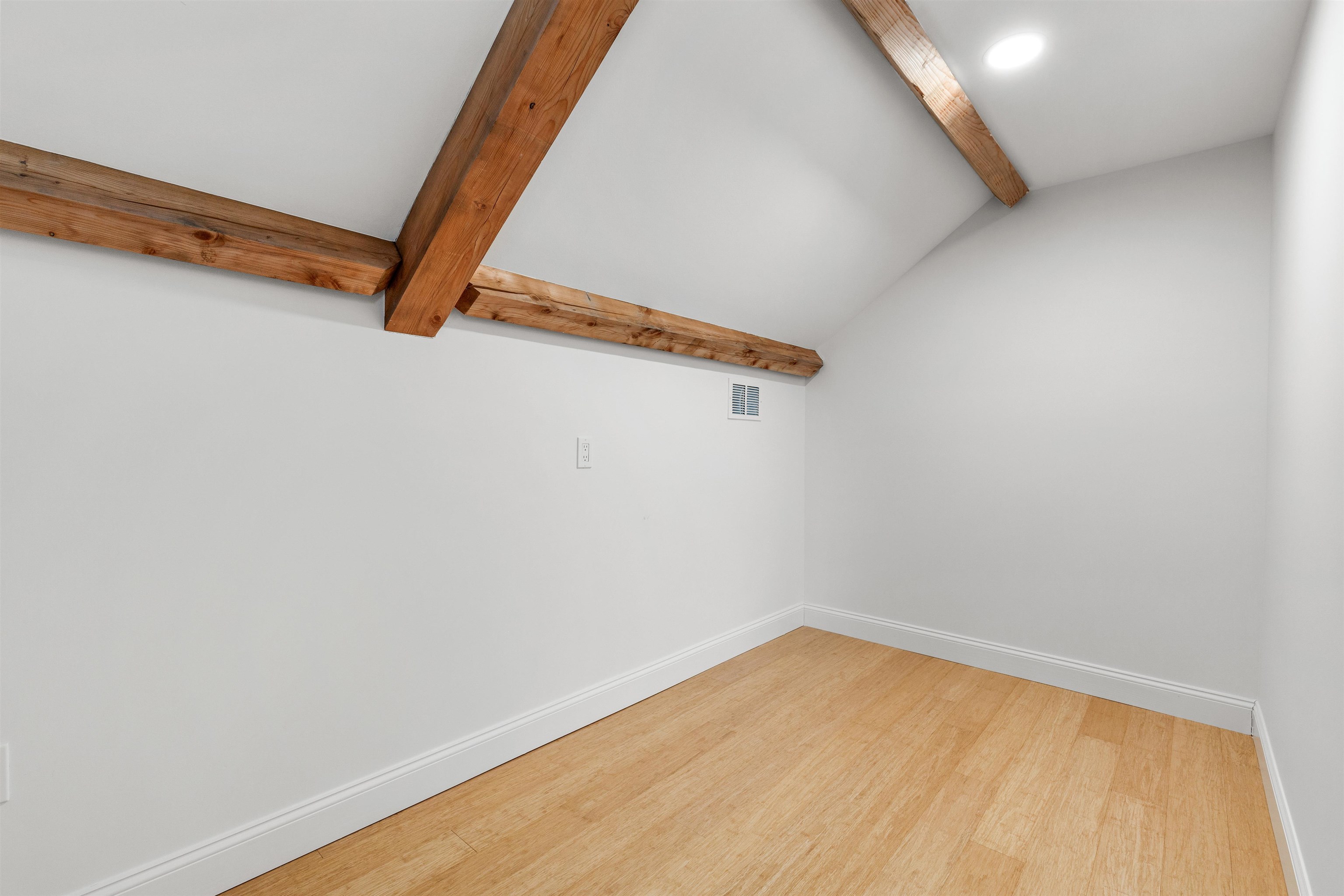 34 Pleasant Street Property Photo 30