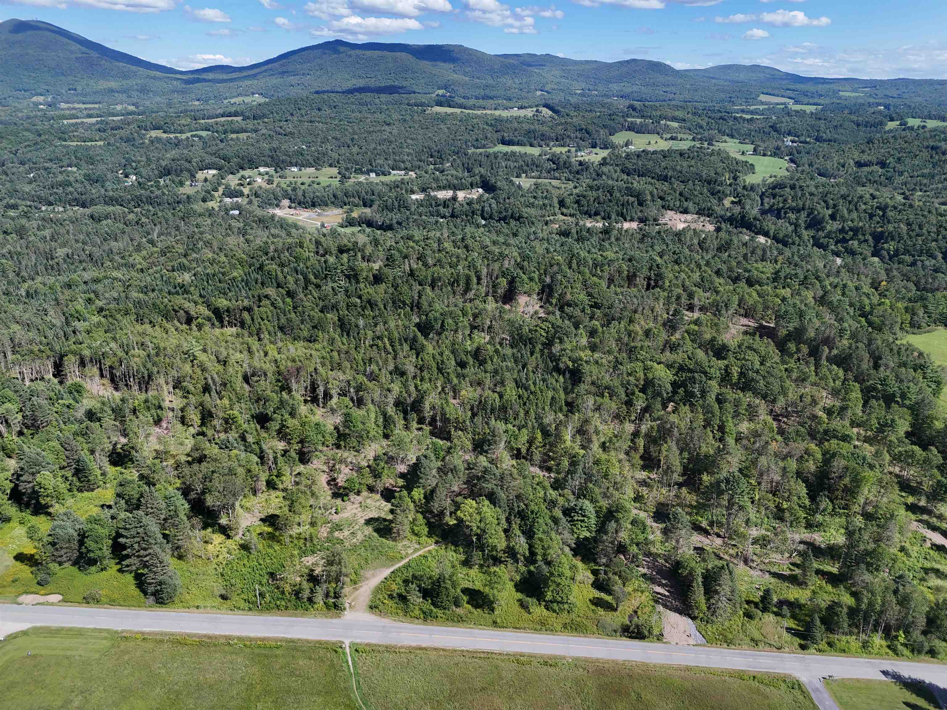 000 Darling Hill Road Property Photo 3