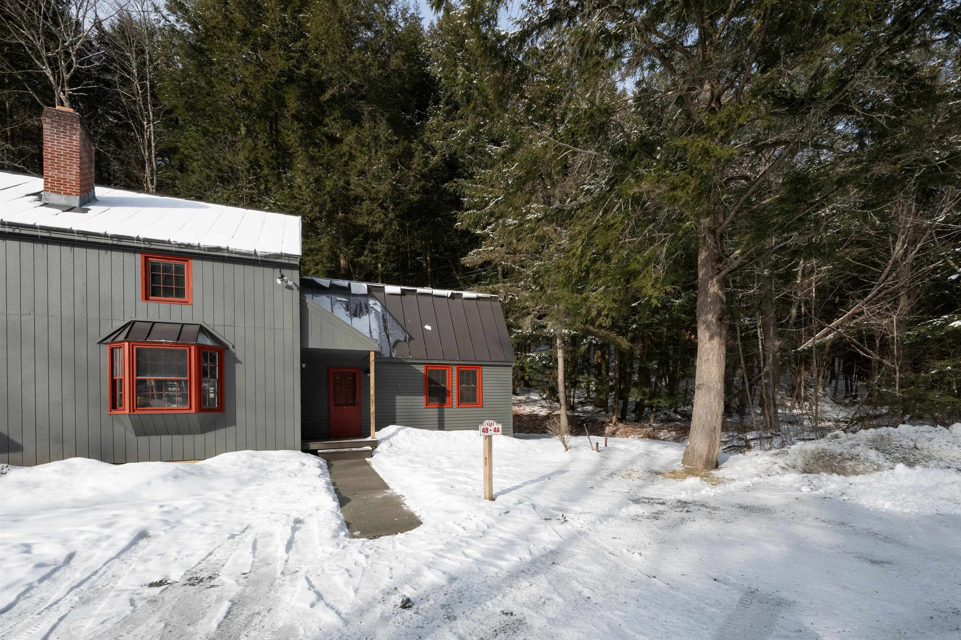 122 Quechee Hollow Lane Property Photo 2