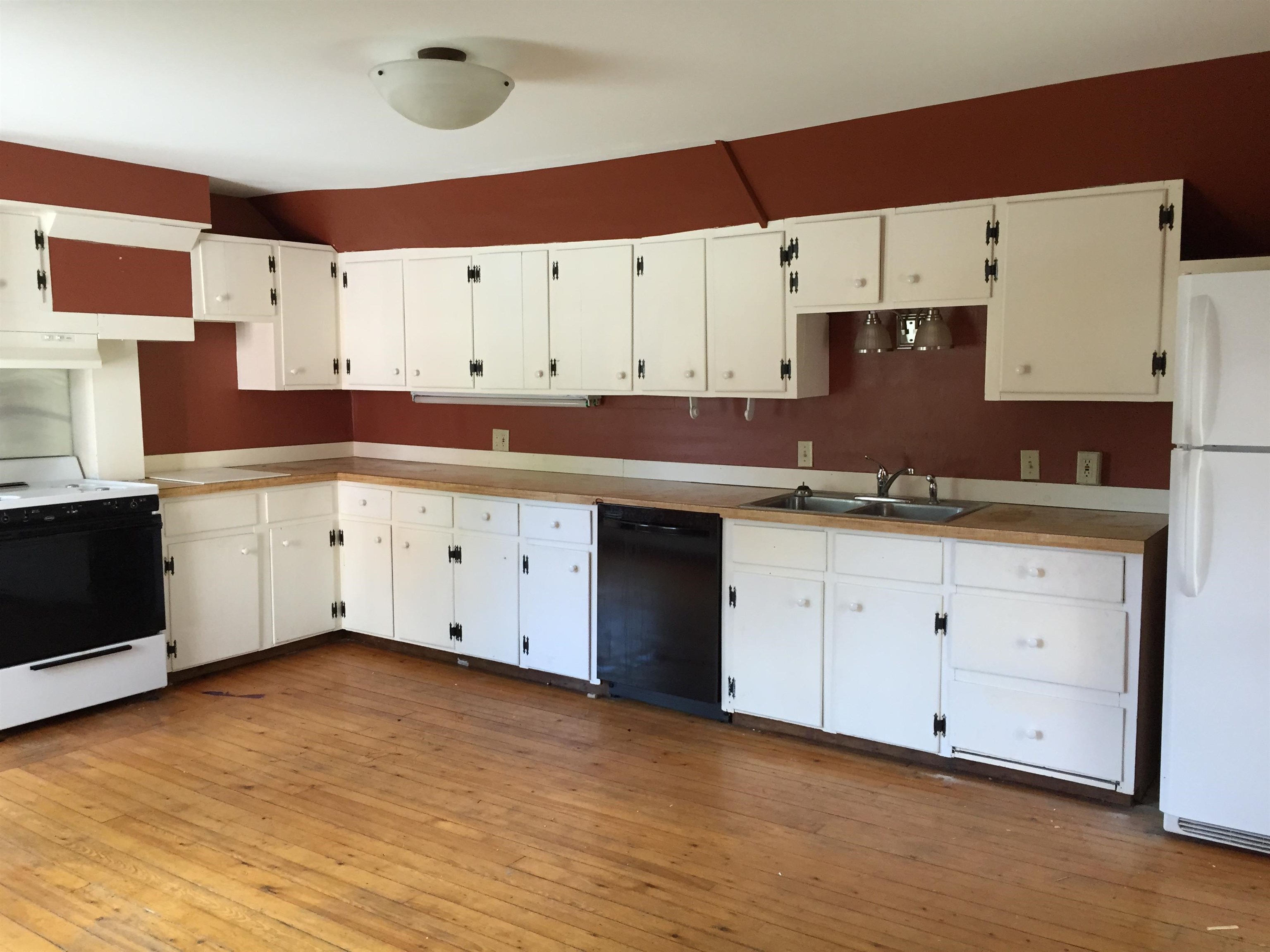 139 Park Street Property Photo 4