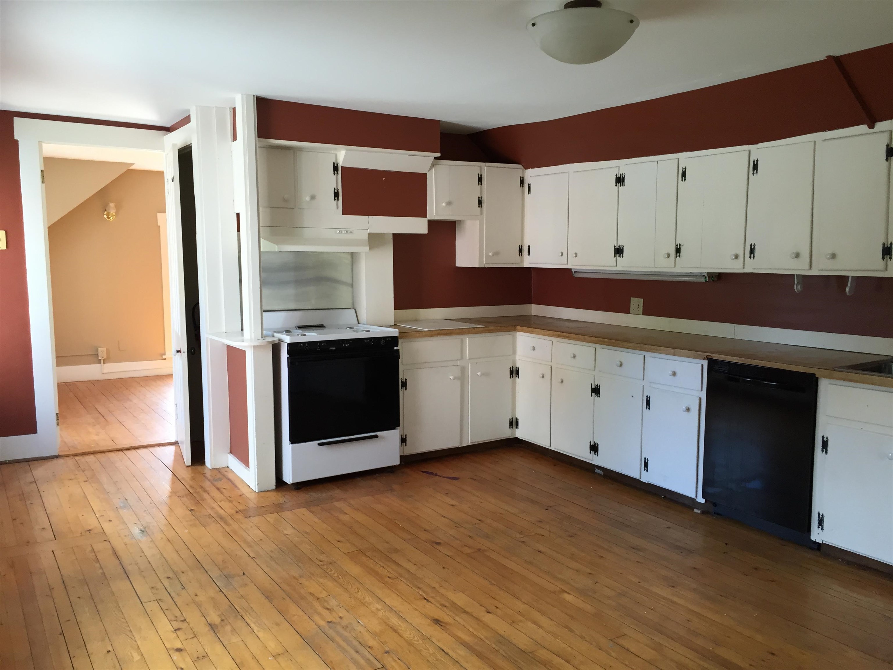139 Park Street Property Photo 5