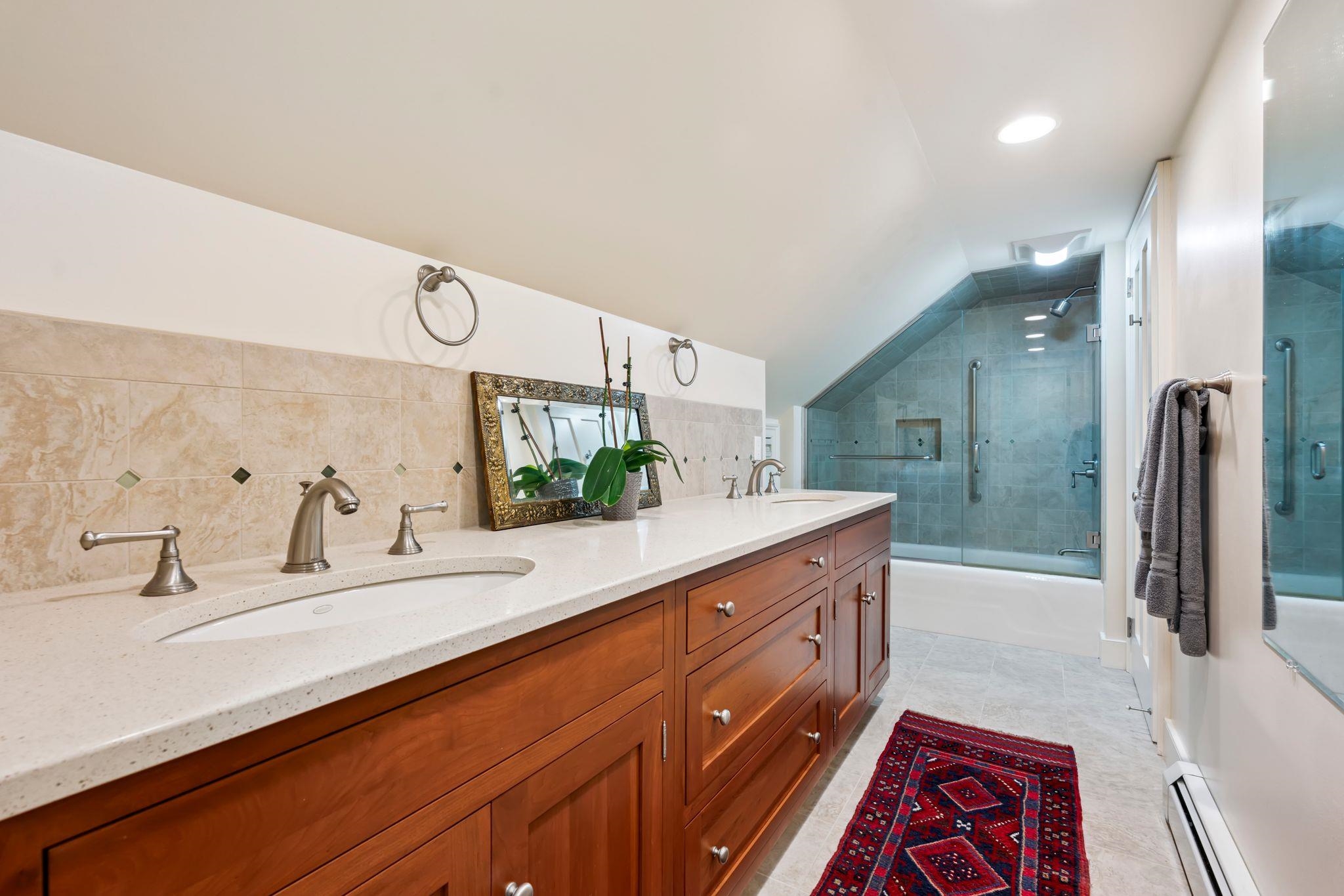 16 Olcott Road Property Photo 39