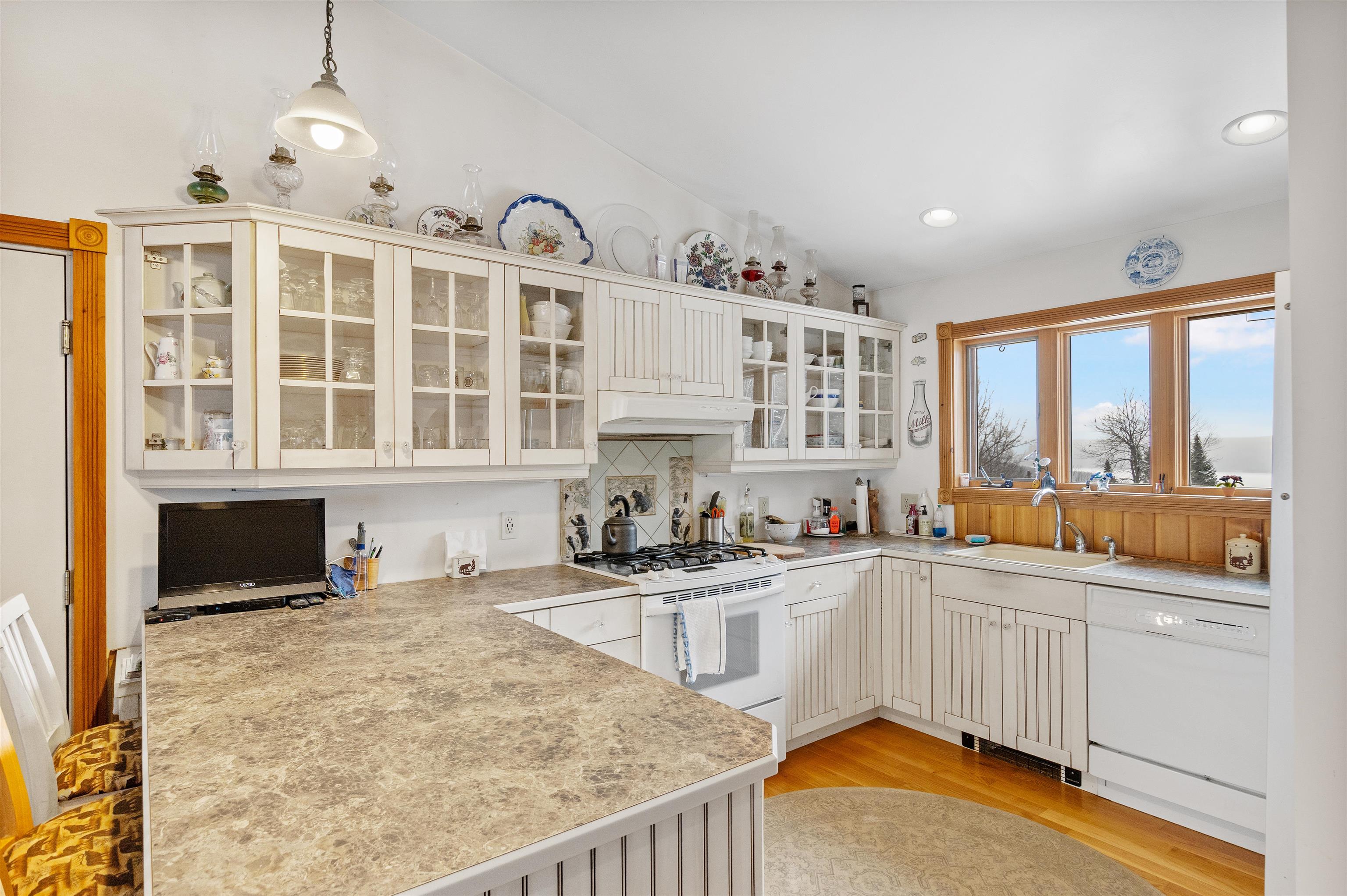 56 The Tarns Road Property Photo 14