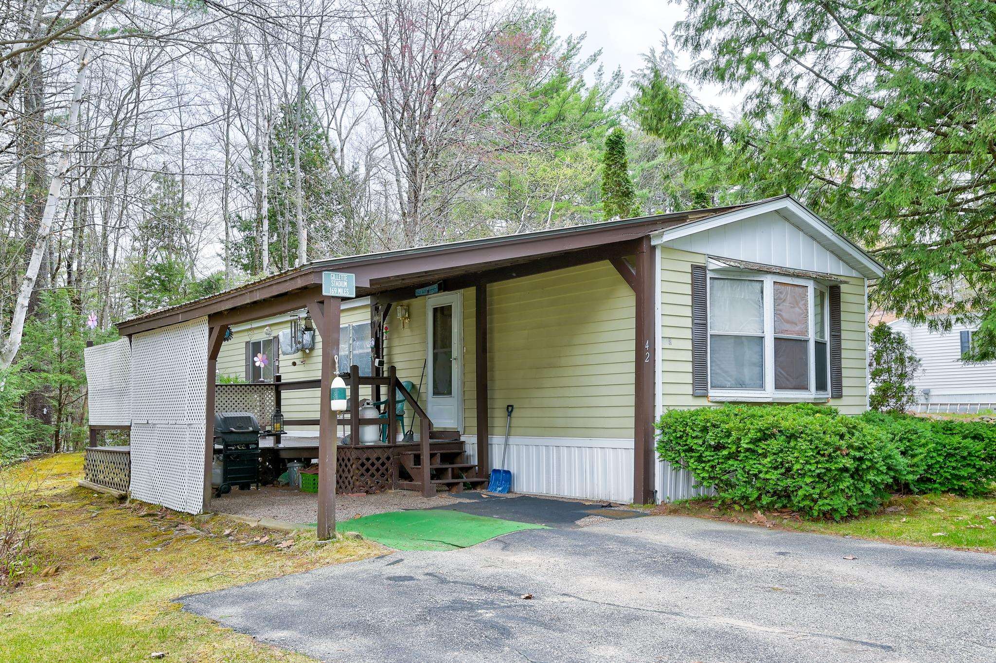 42 Fox Hill Lane Property Photo 2