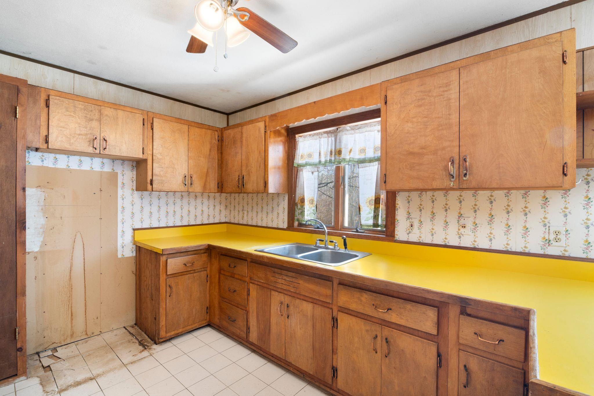 2404 Tarbell Hill Road Property Photo 4