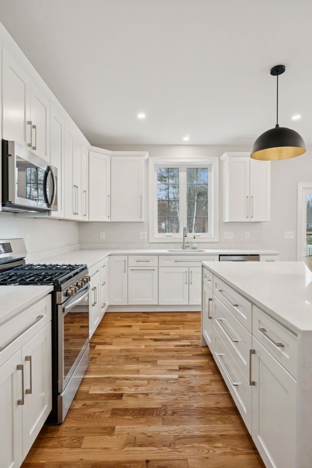 13 Landing Way Property Photo 4