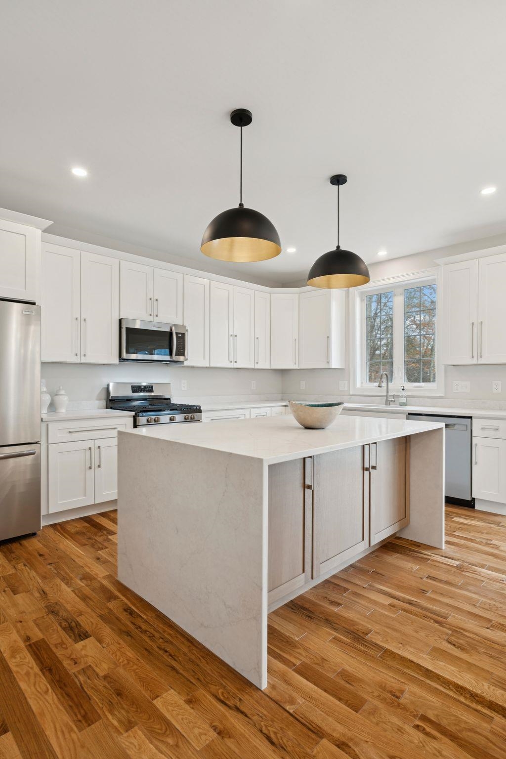 13 Landing Way Property Photo 5