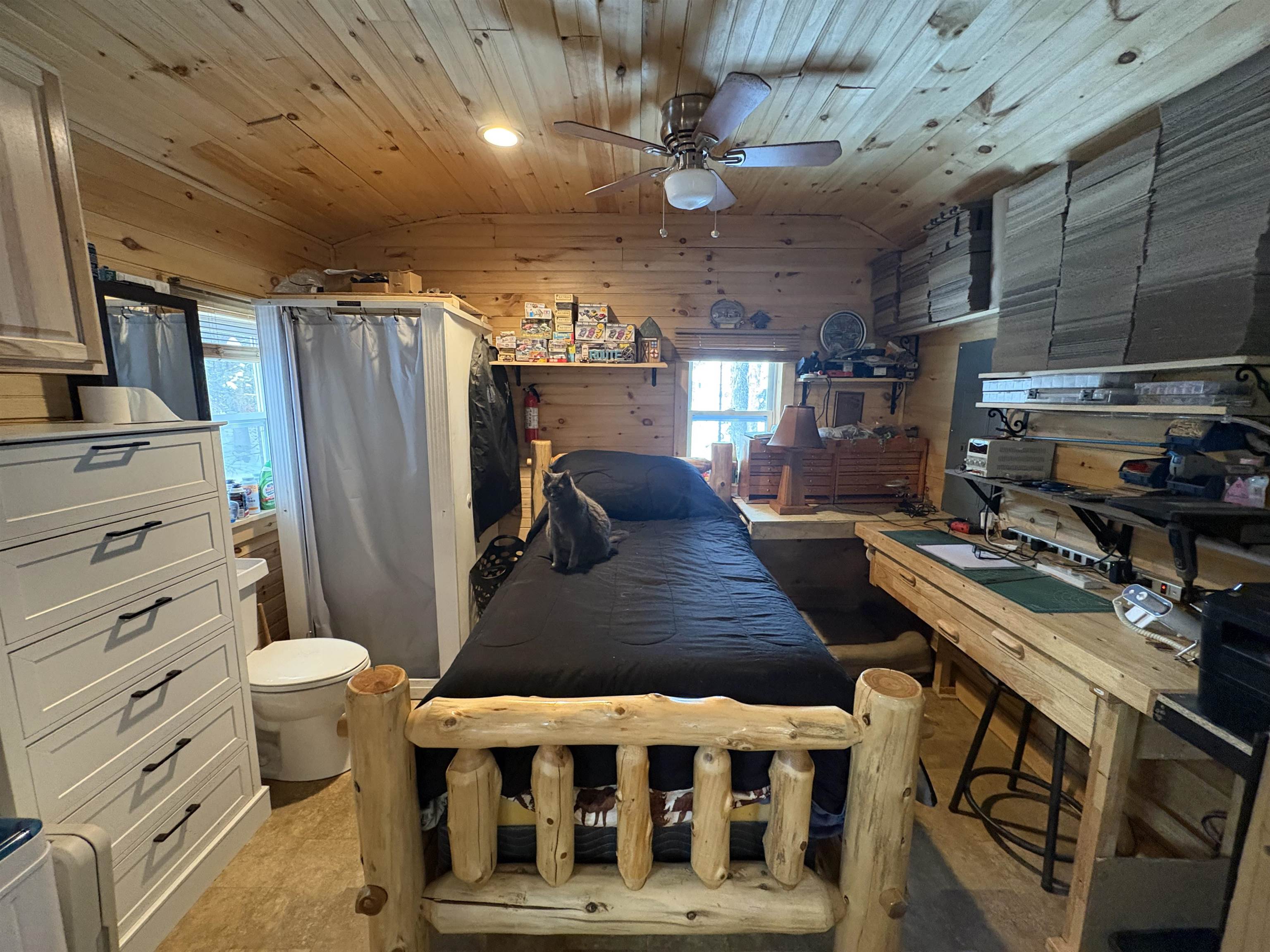 905 Peak Road Property Photo 16