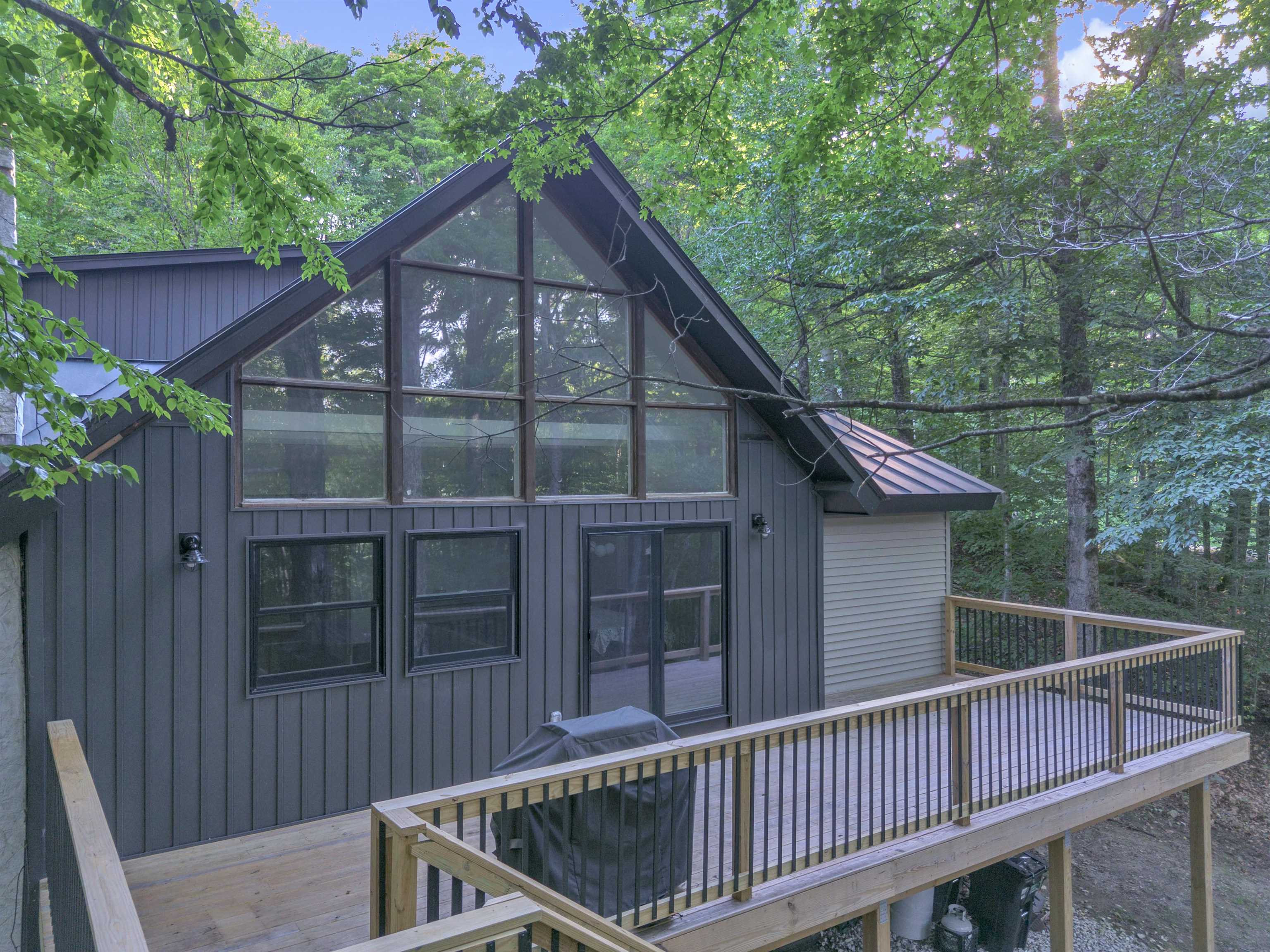 373 Tanglewood Drive Property Photo 3