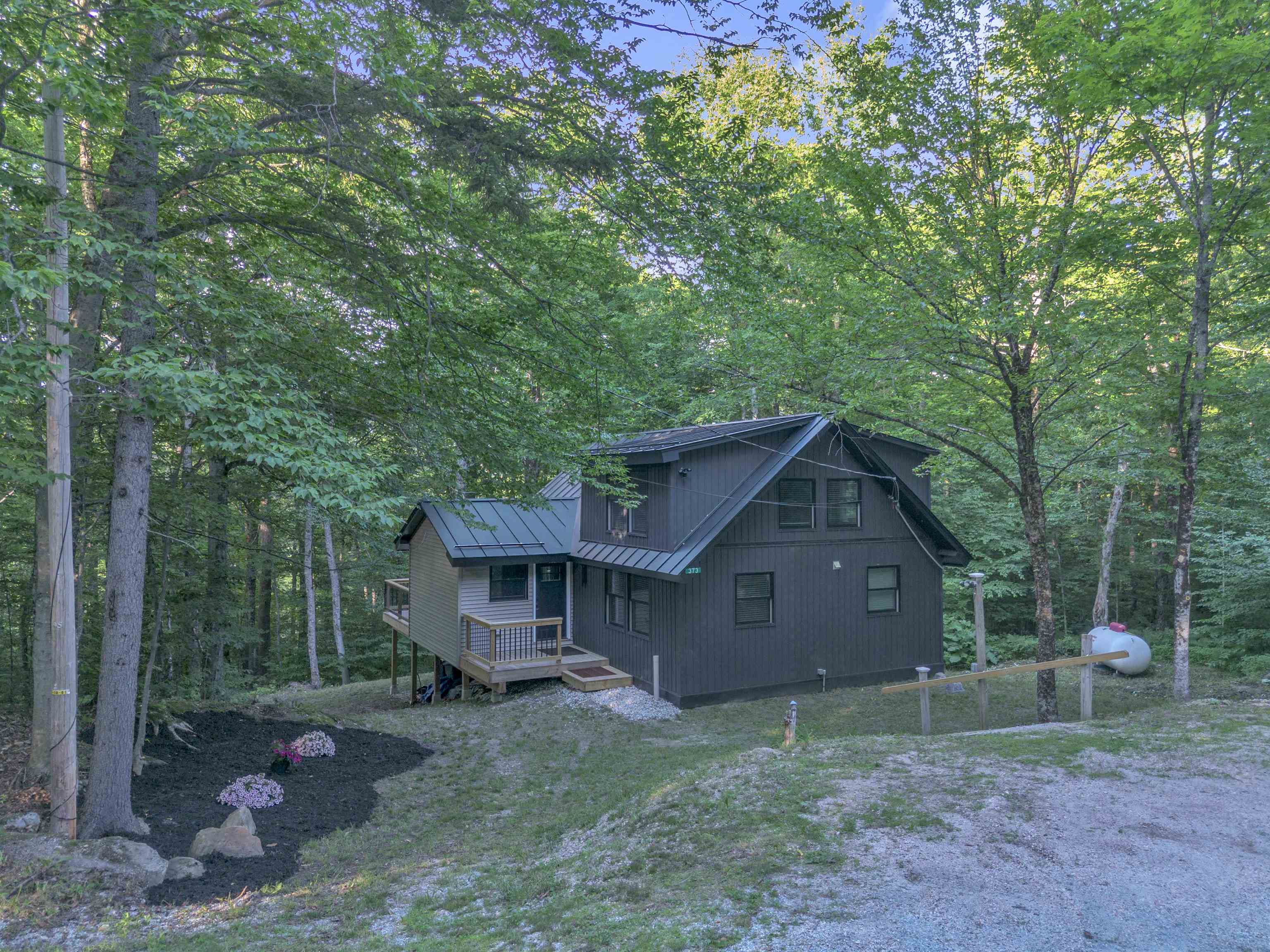 373 Tanglewood Drive Property Photo 4