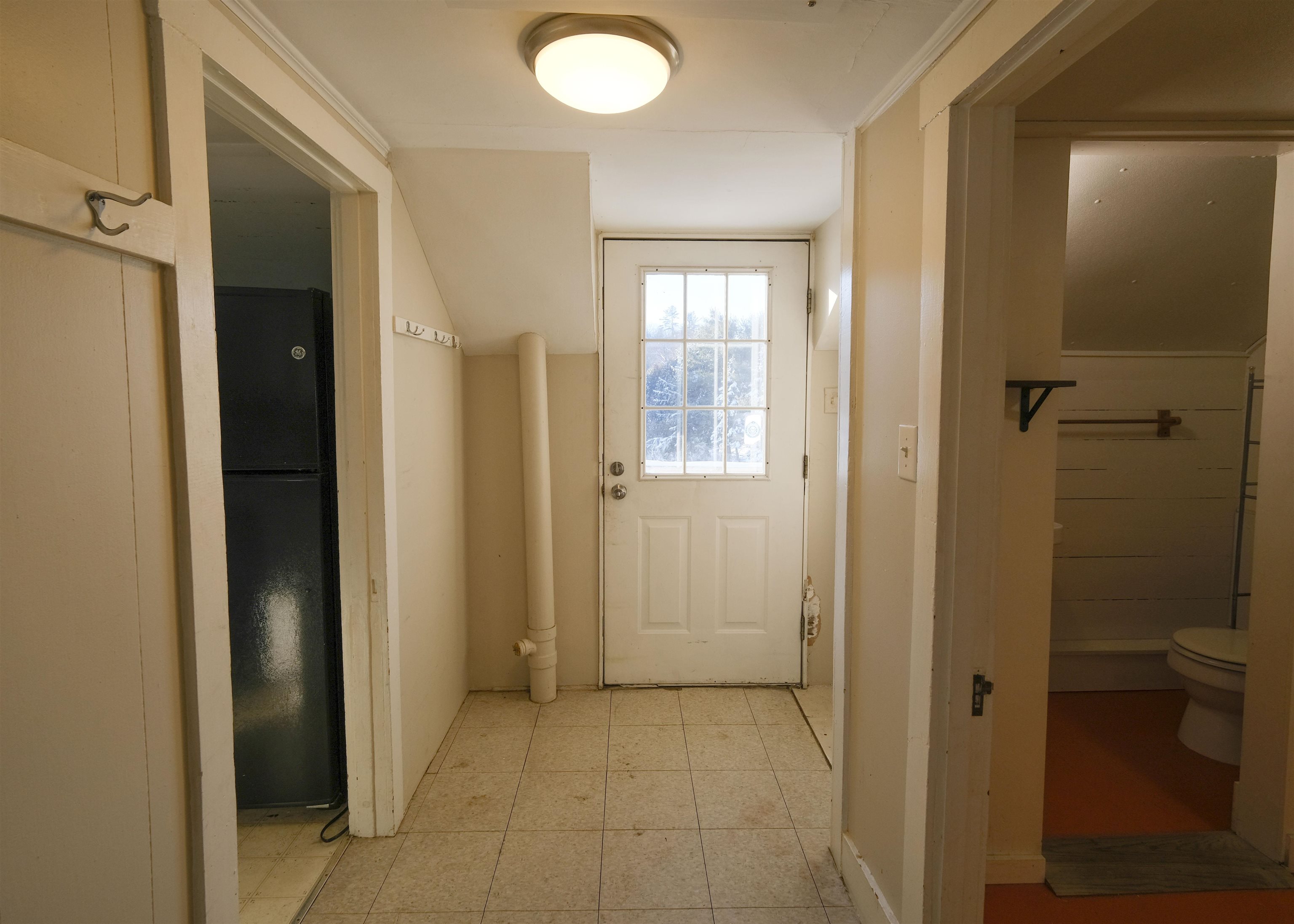818 Main Street Property Photo 6