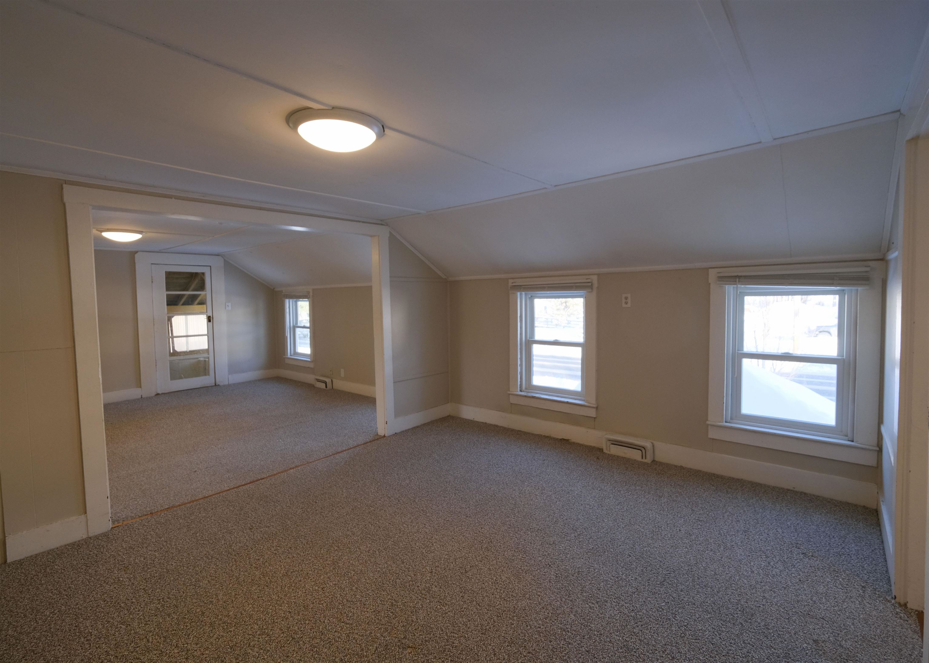 818 Main Street Property Photo 15