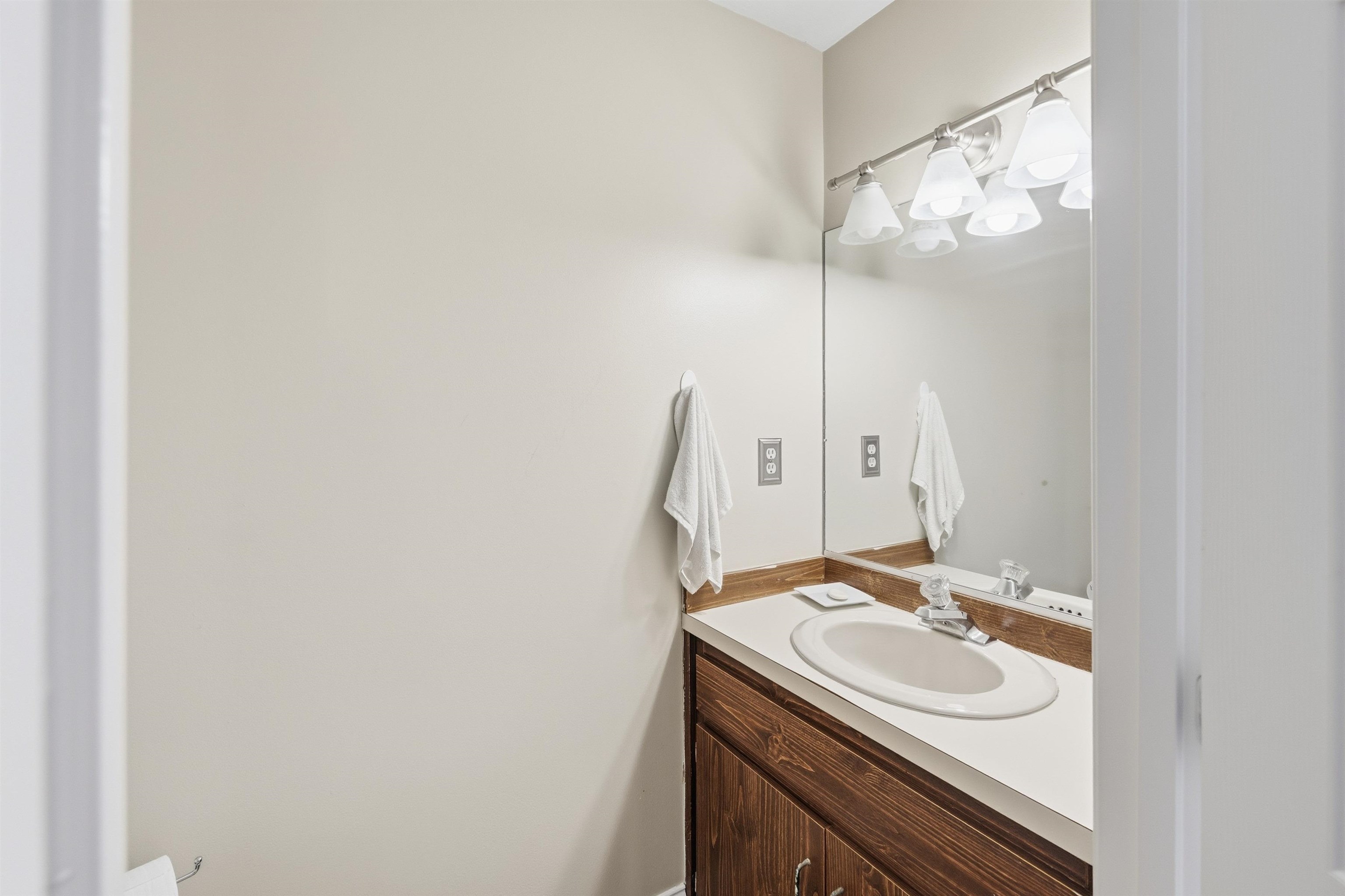 15a David Drive Property Photo 8