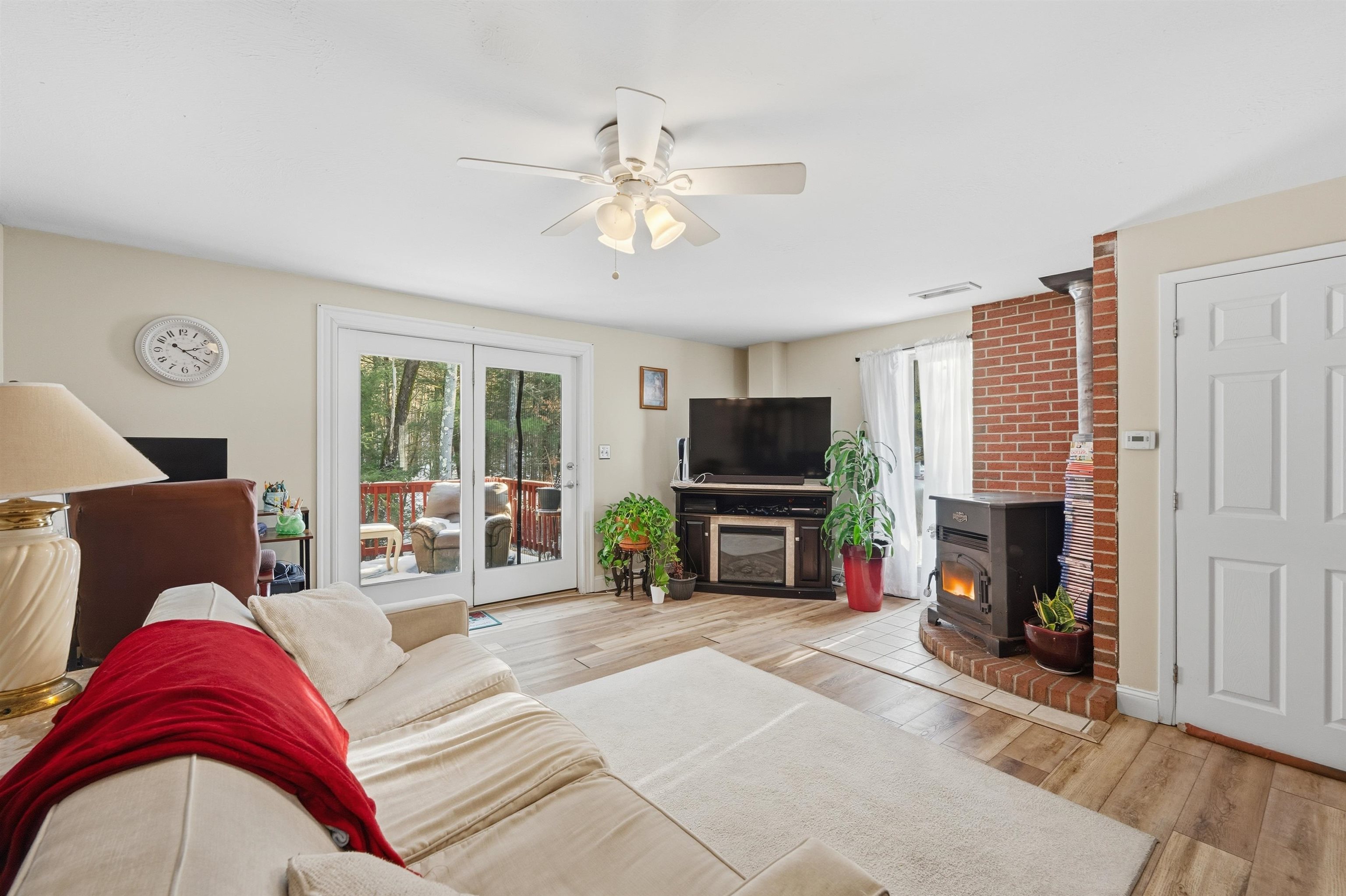 15a David Drive Property Photo 18