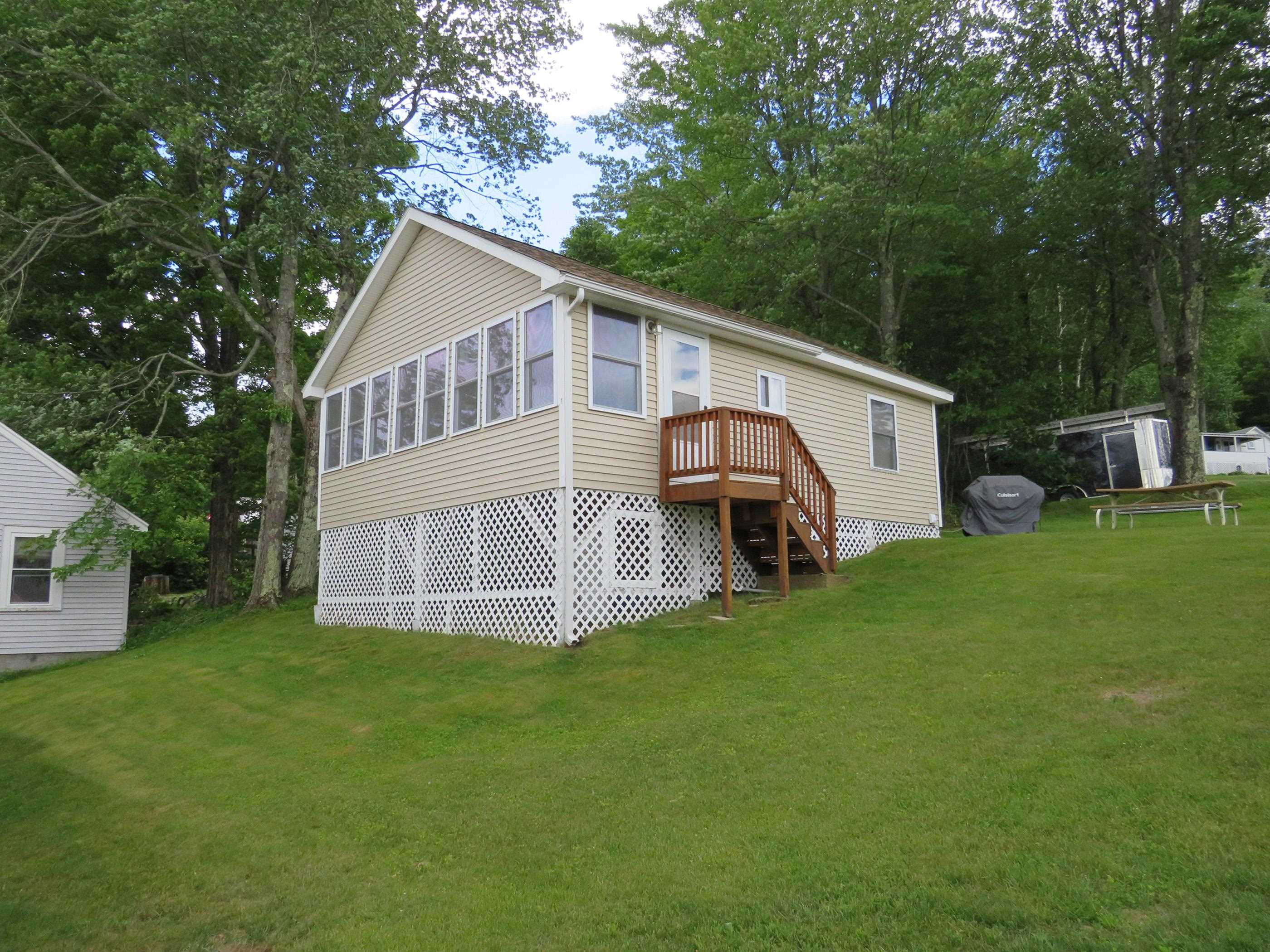 135 W Shore Road Property Photo 1
