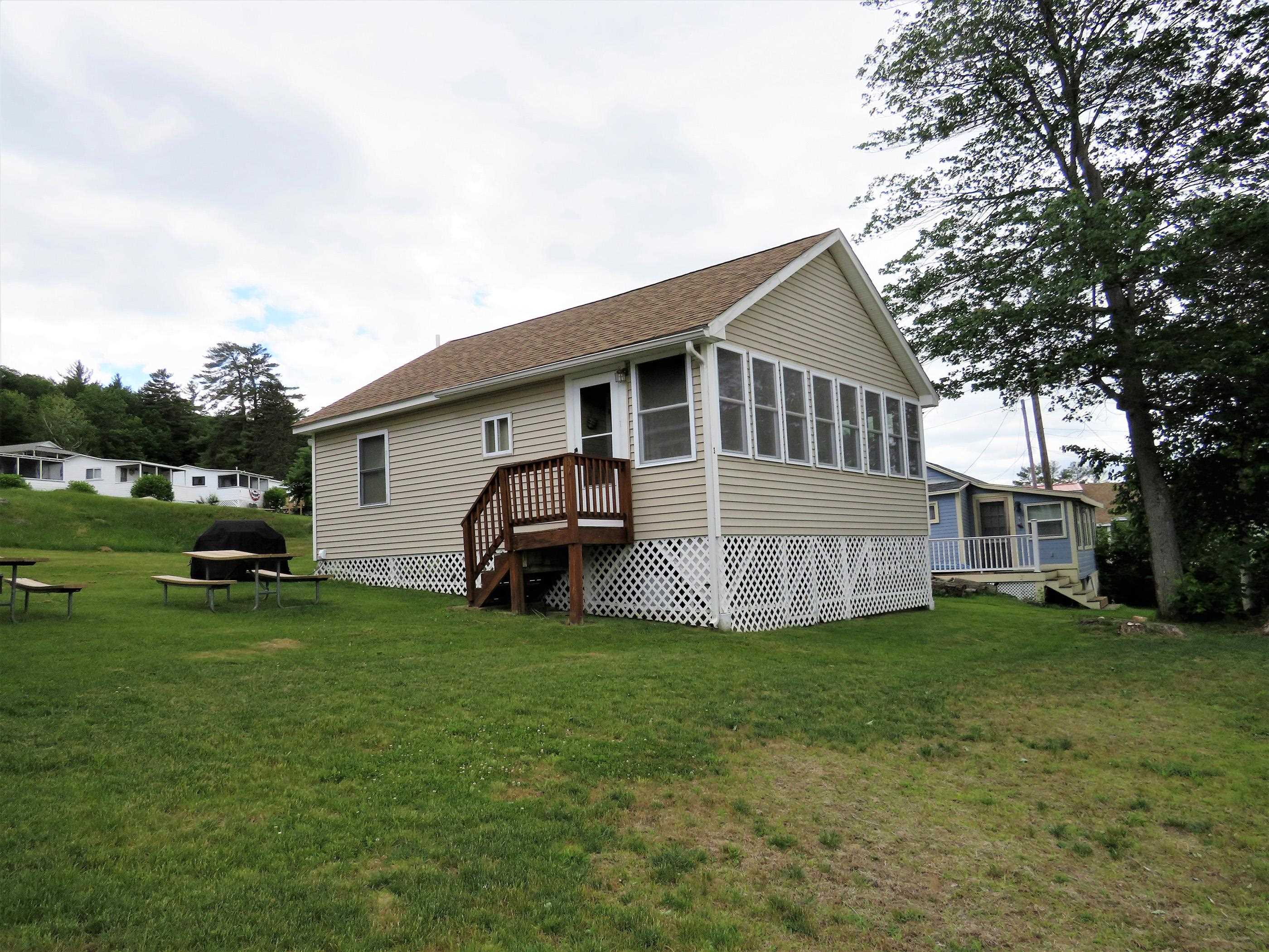 135 W Shore Road Property Photo 1