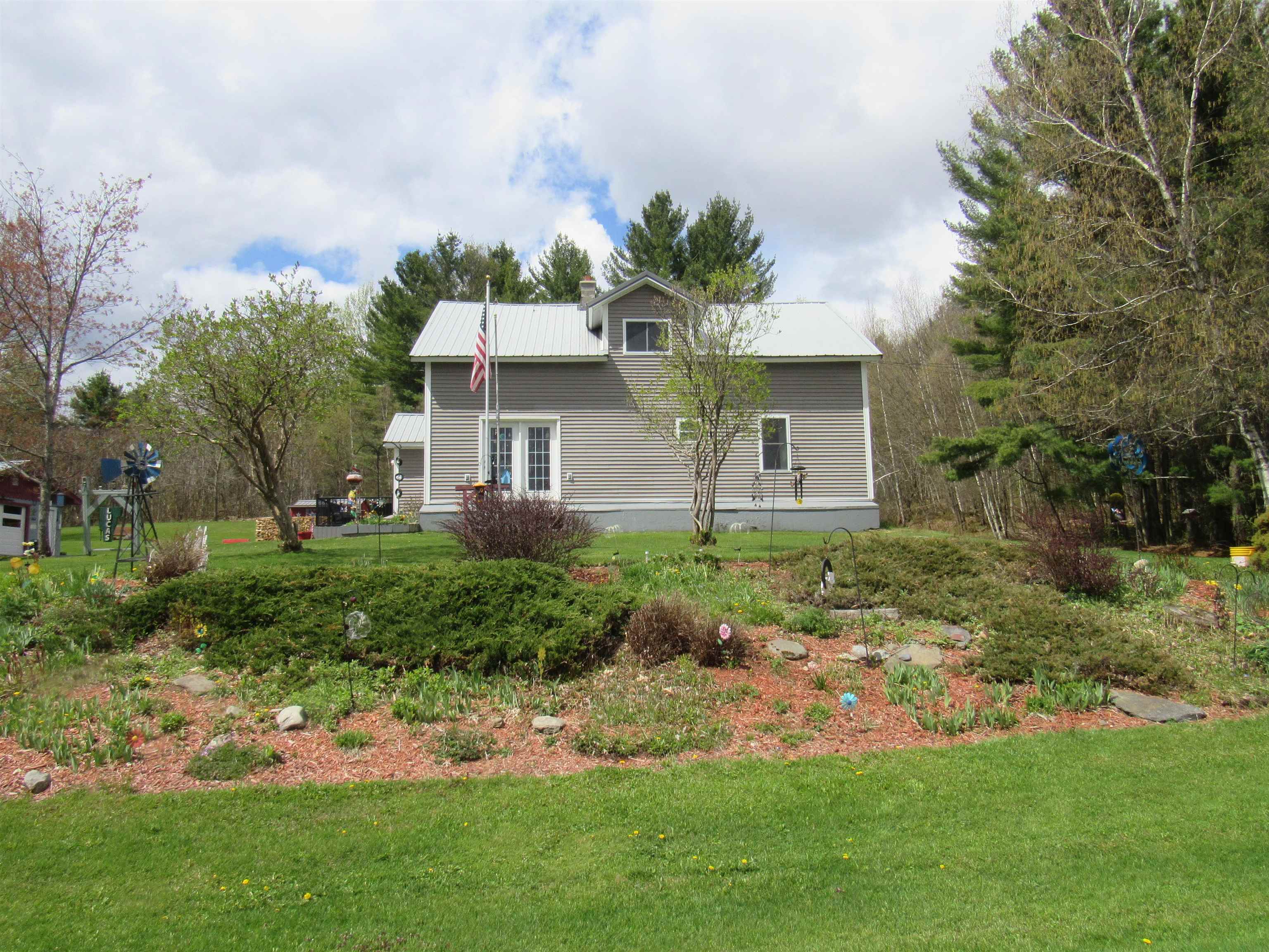 1901 Cross Road Property Photo 6