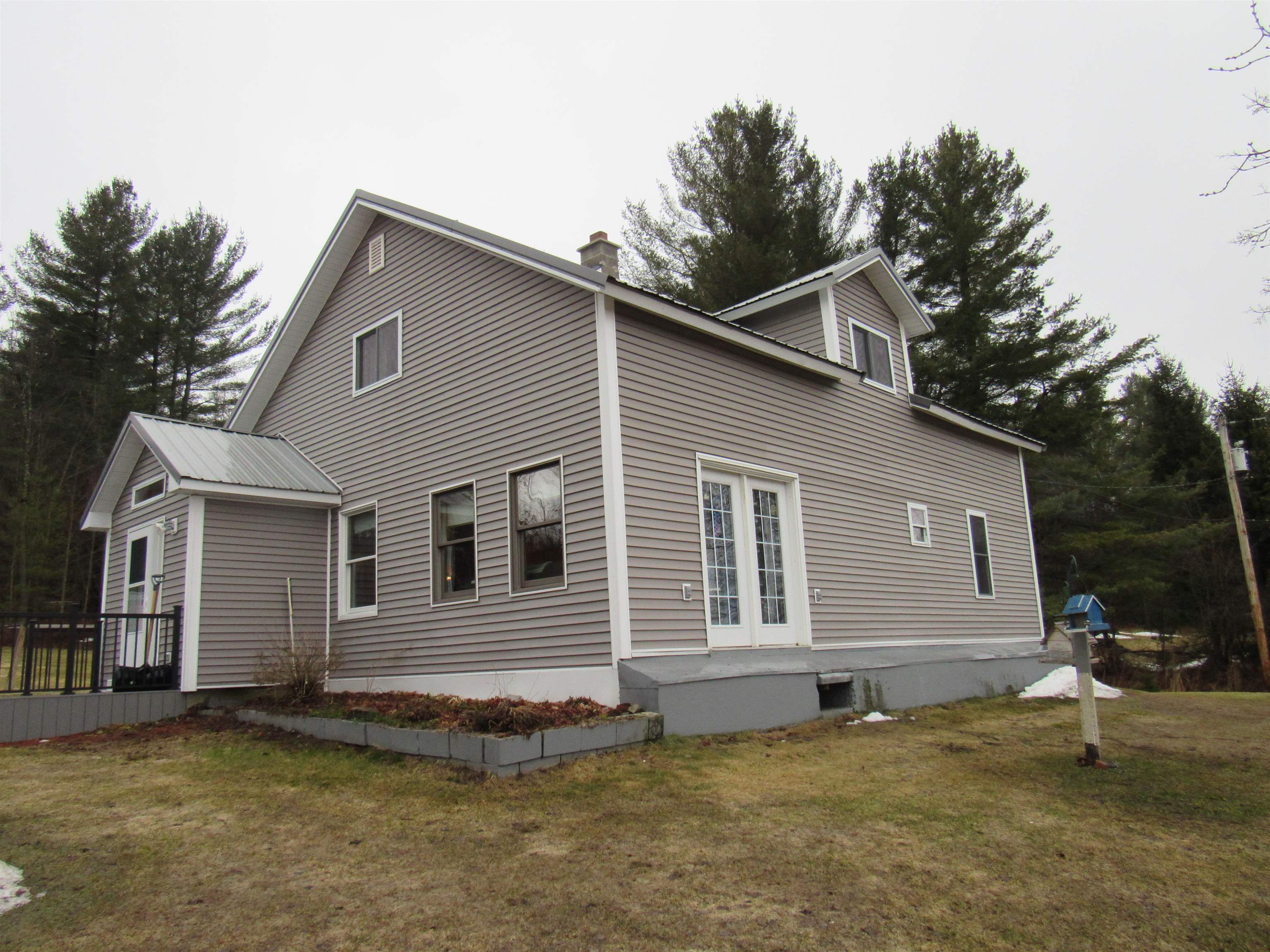 1901 Cross Road Property Photo 11