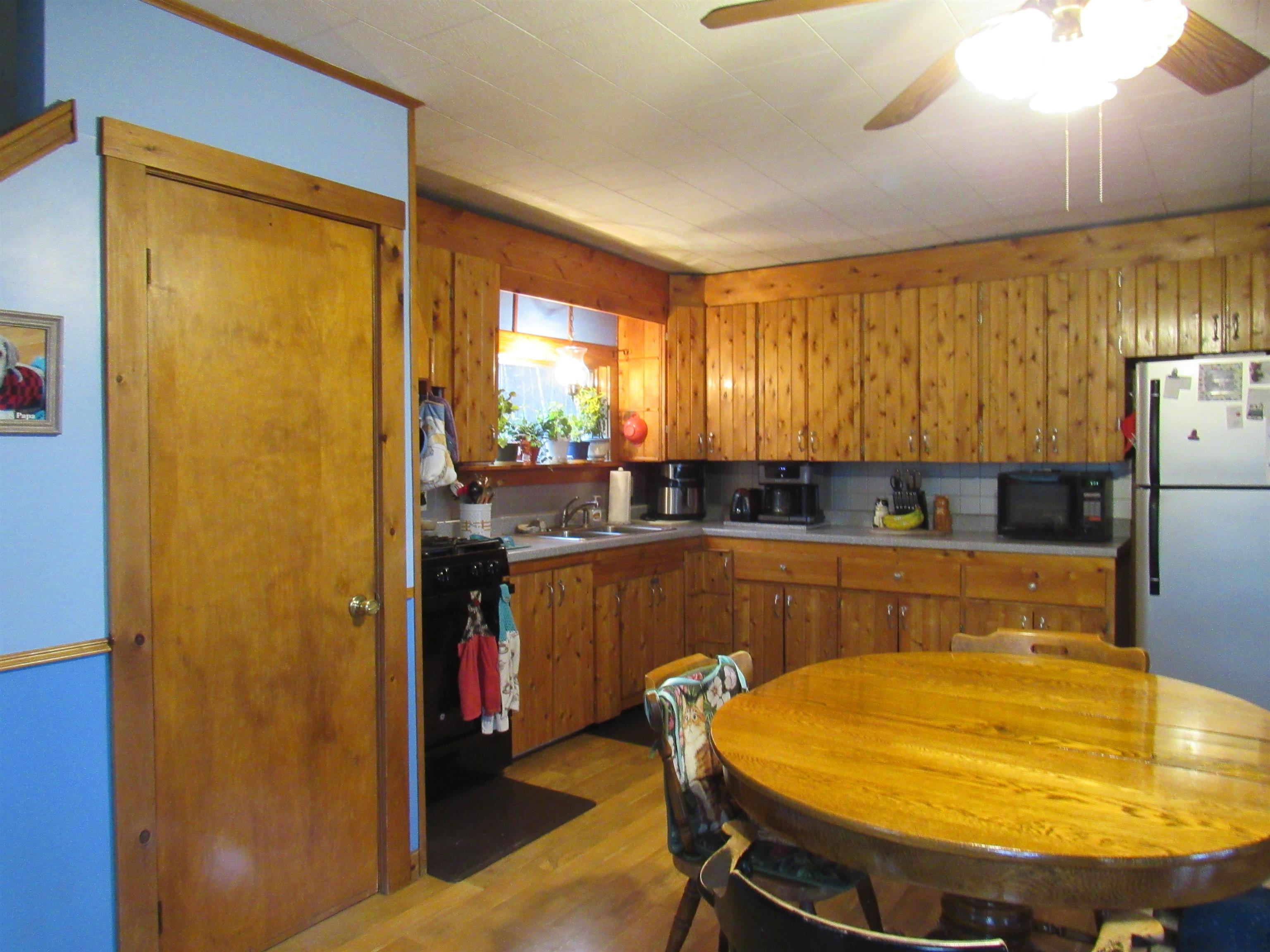 1901 Cross Road Property Photo 29