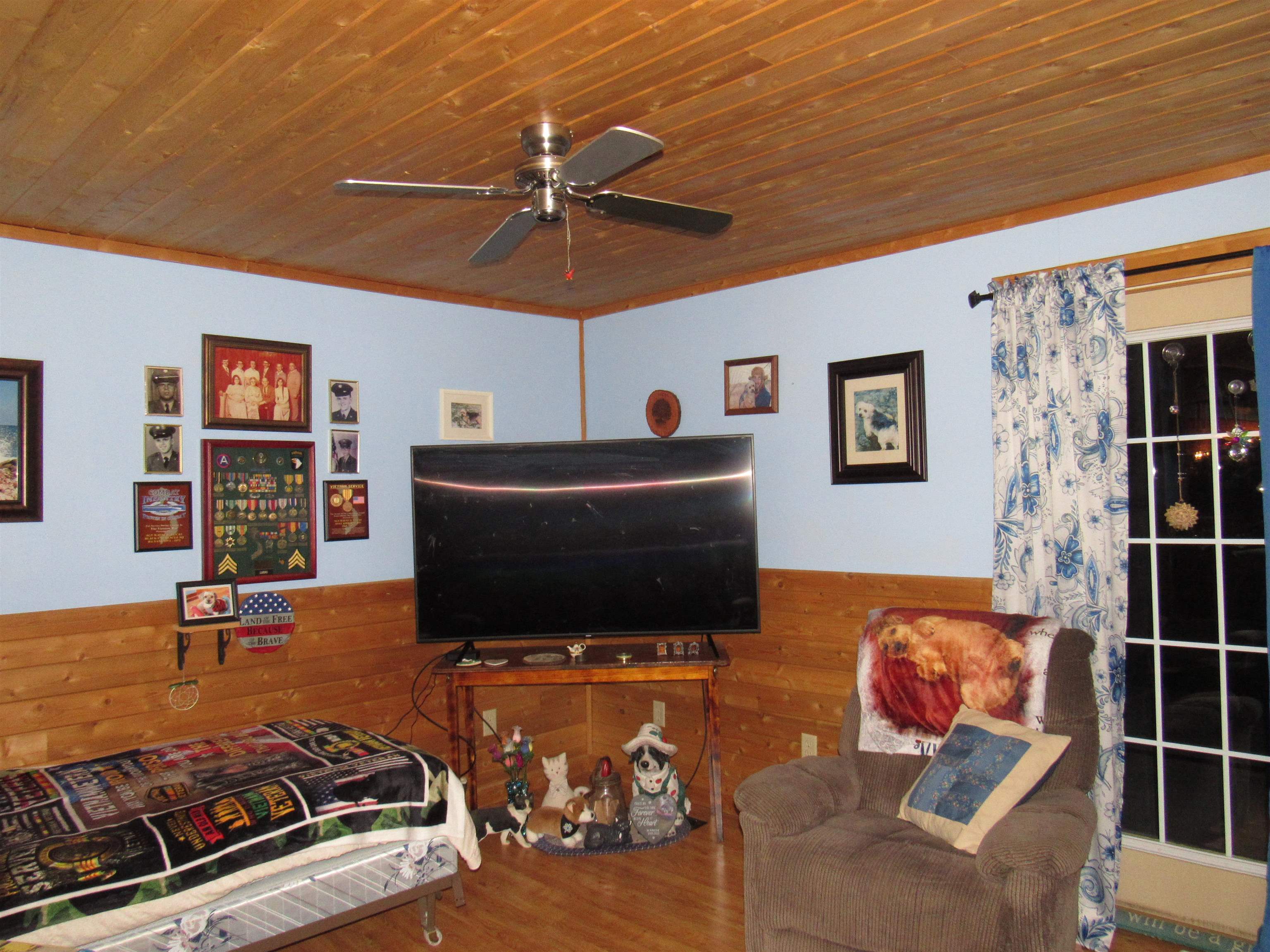1901 Cross Road Property Photo 32