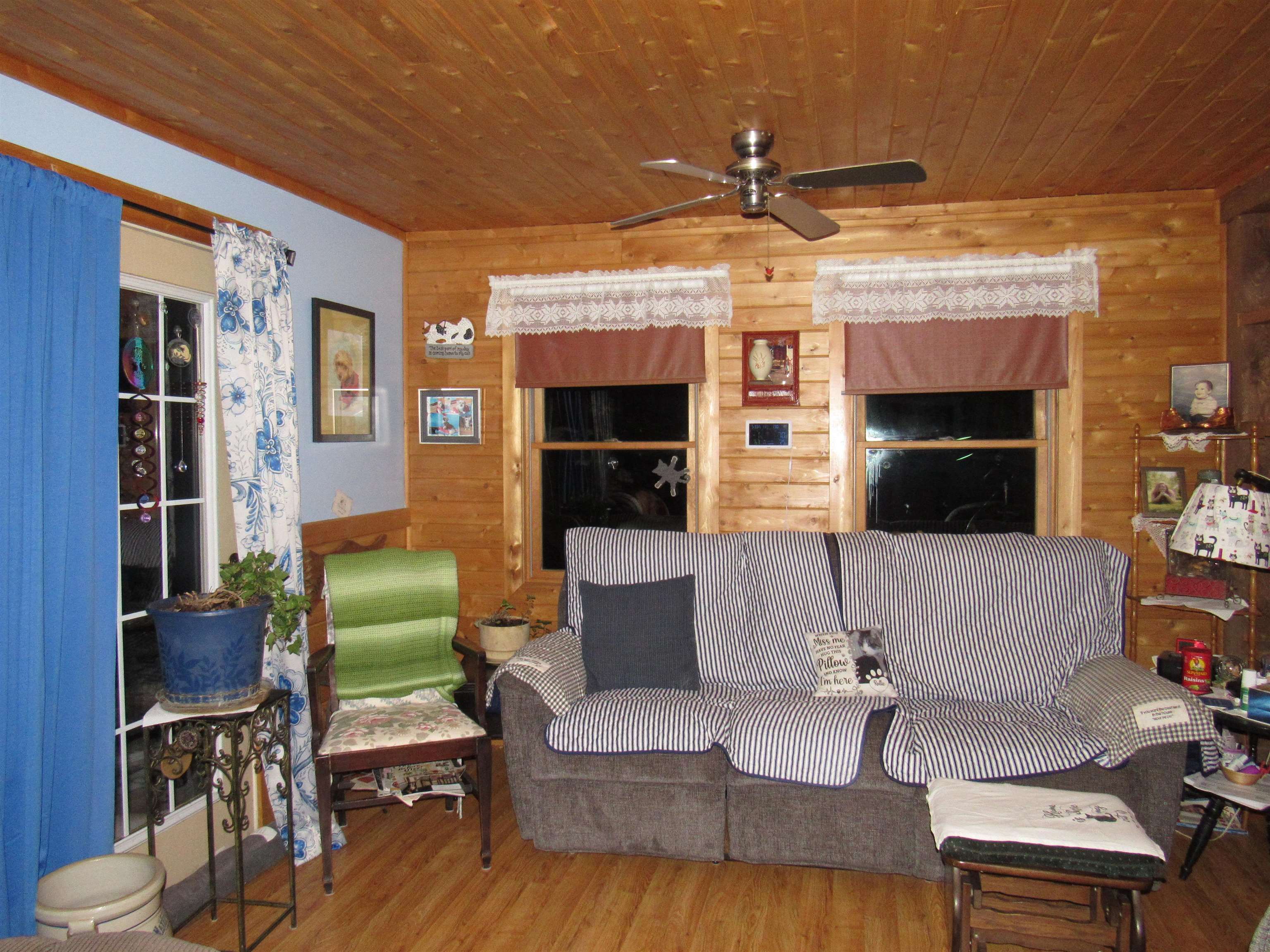 1901 Cross Road Property Photo 33