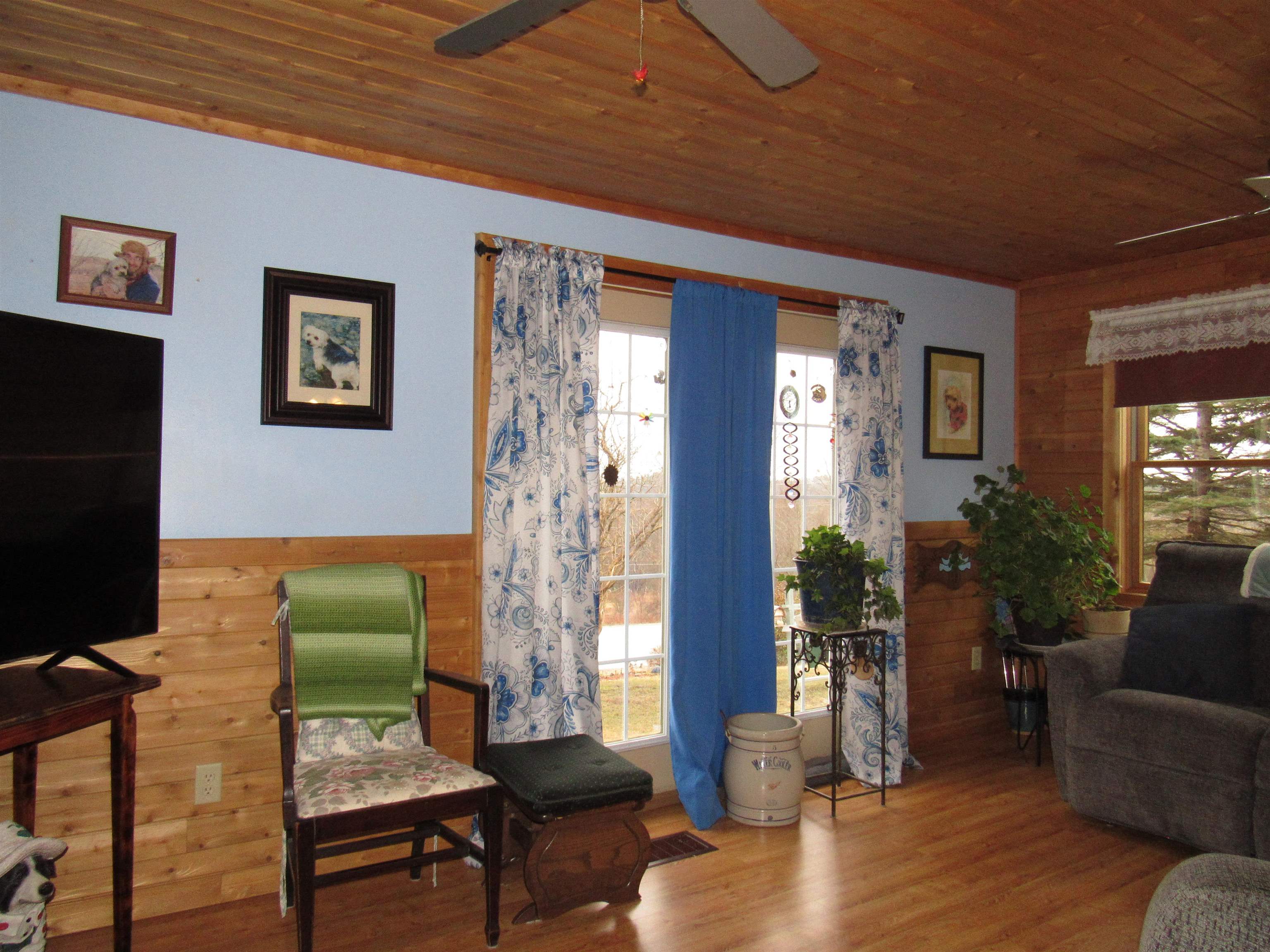 1901 Cross Road Property Photo 34