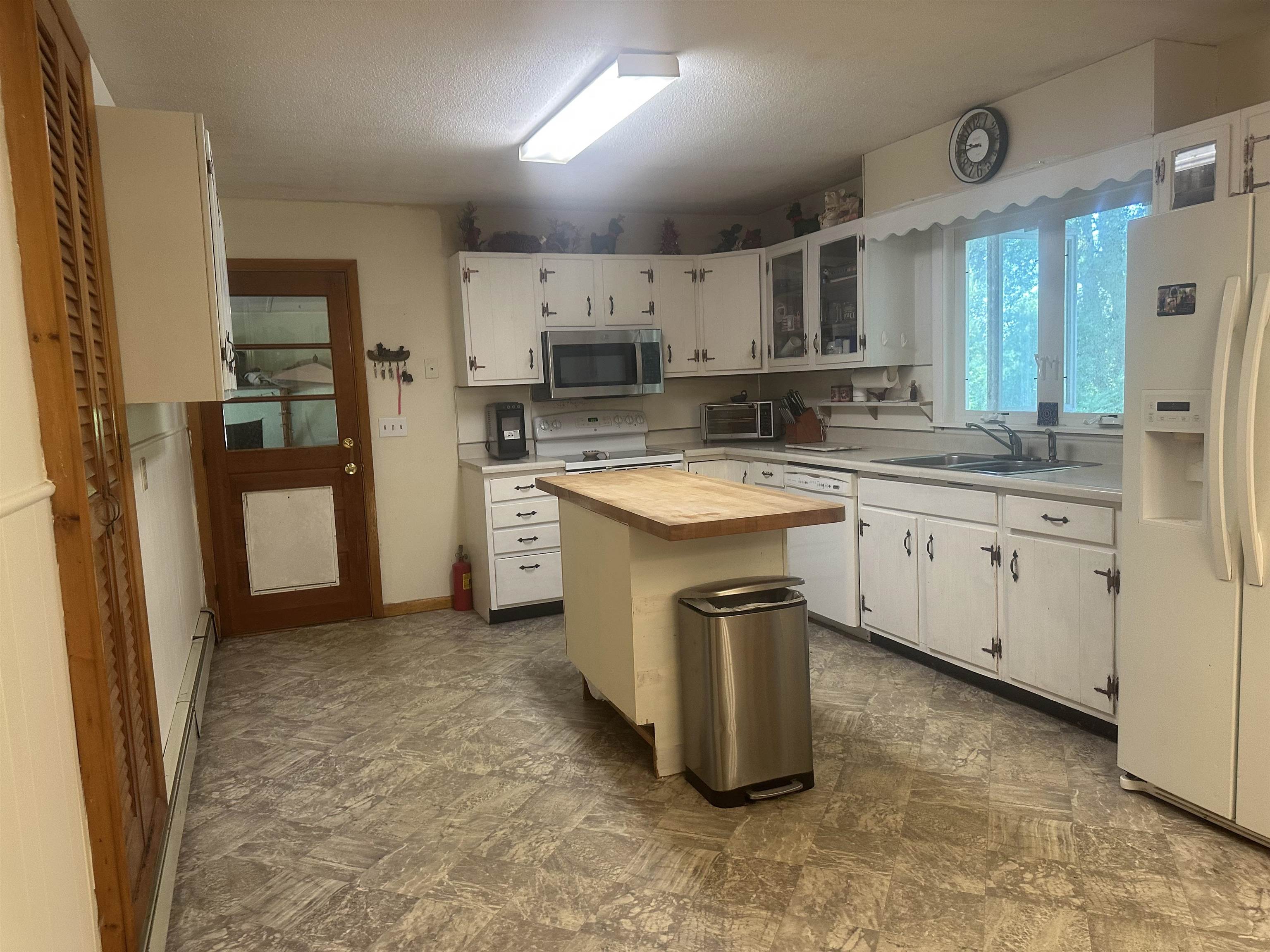 35 Ossie Road Property Photo 16