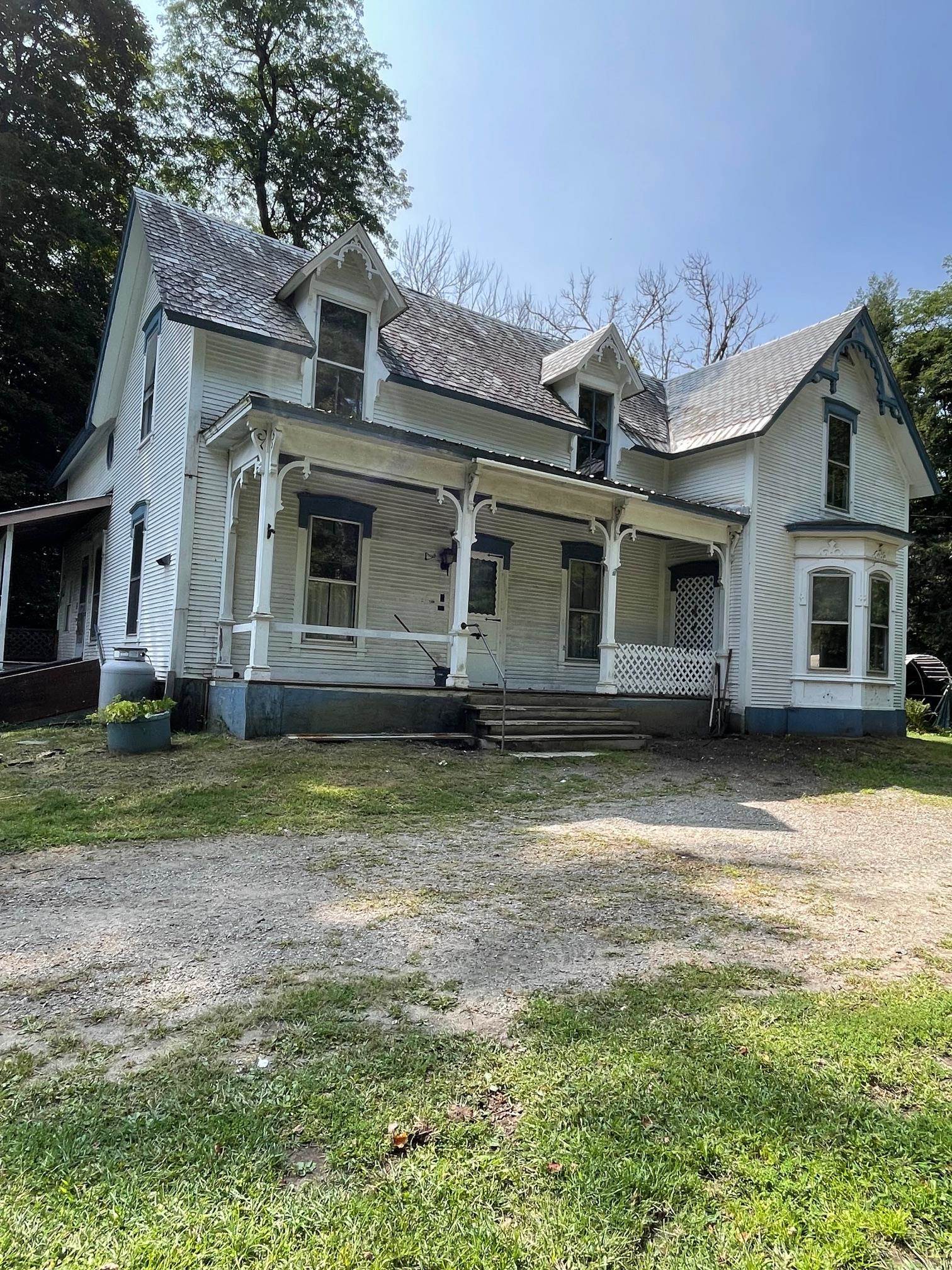 207 River Road Property Photo 1