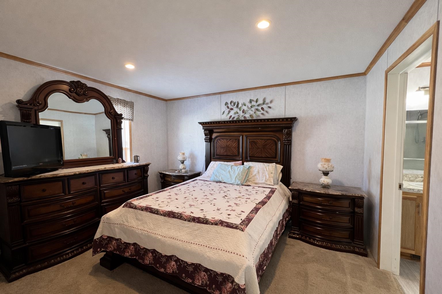 43 Crystal Lane Property Photo 14