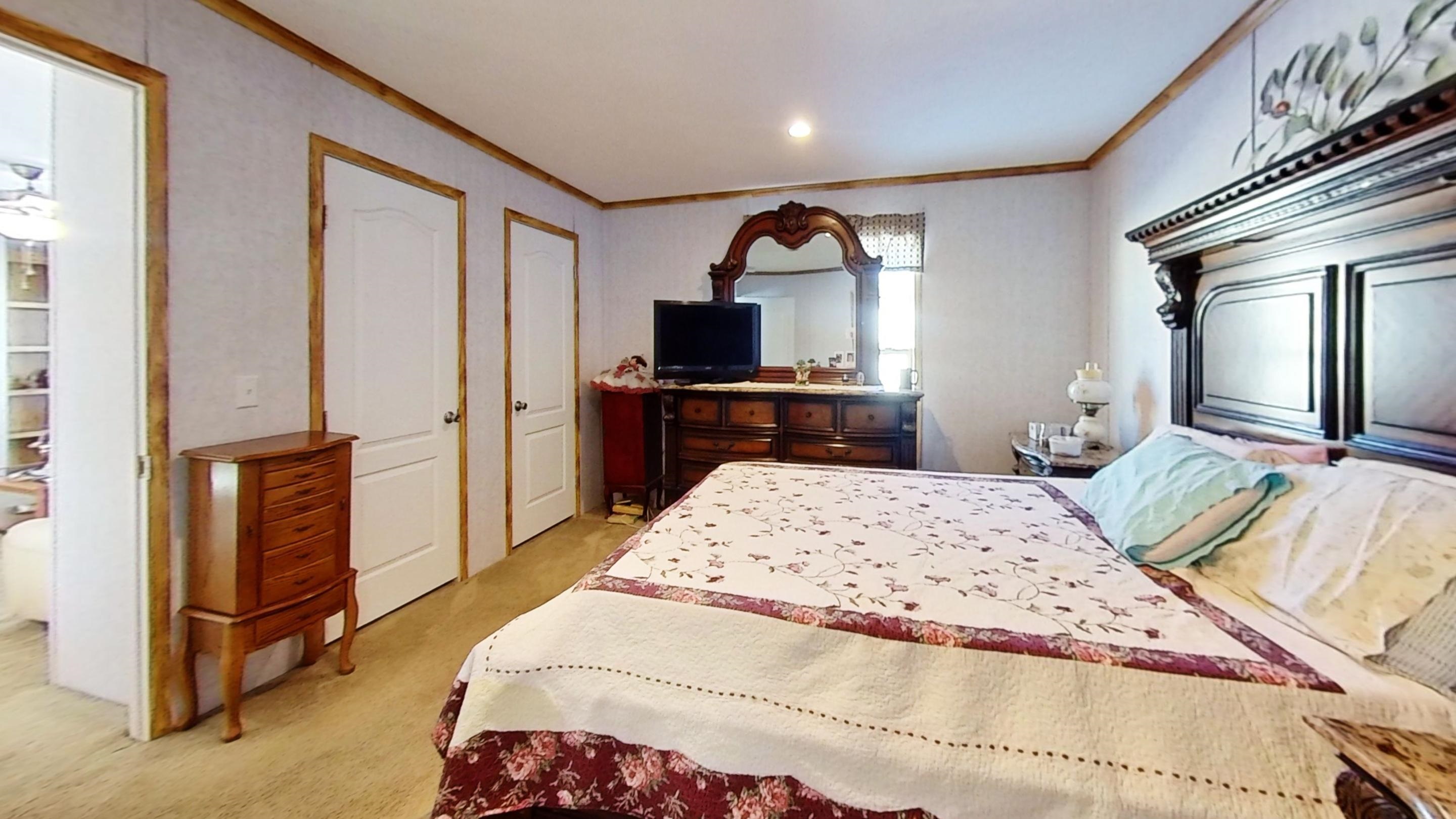 43 Crystal Lane Property Photo 17