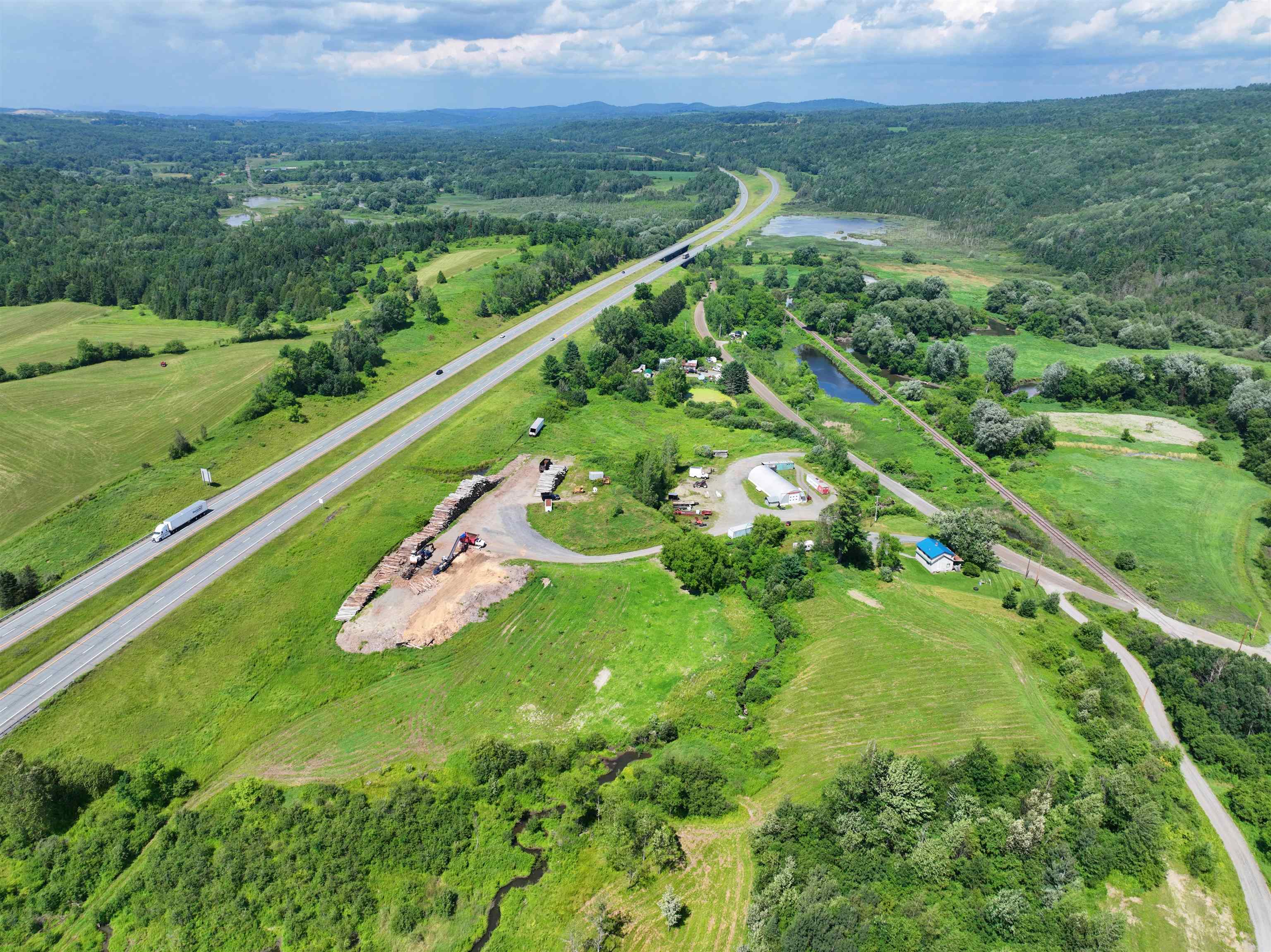 109 River Road Property Photo 5
