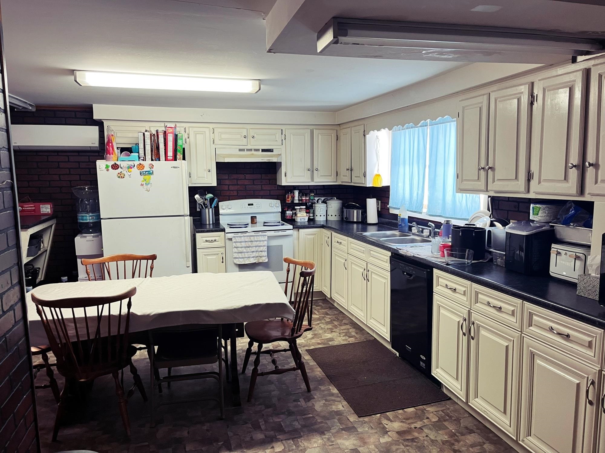 109 River Road Property Photo 8