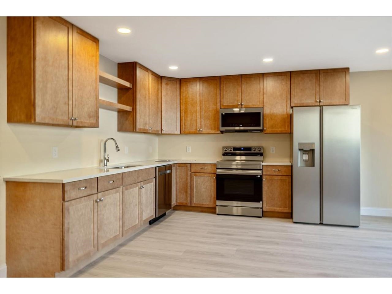 187 Pearl Street Property Photo 6