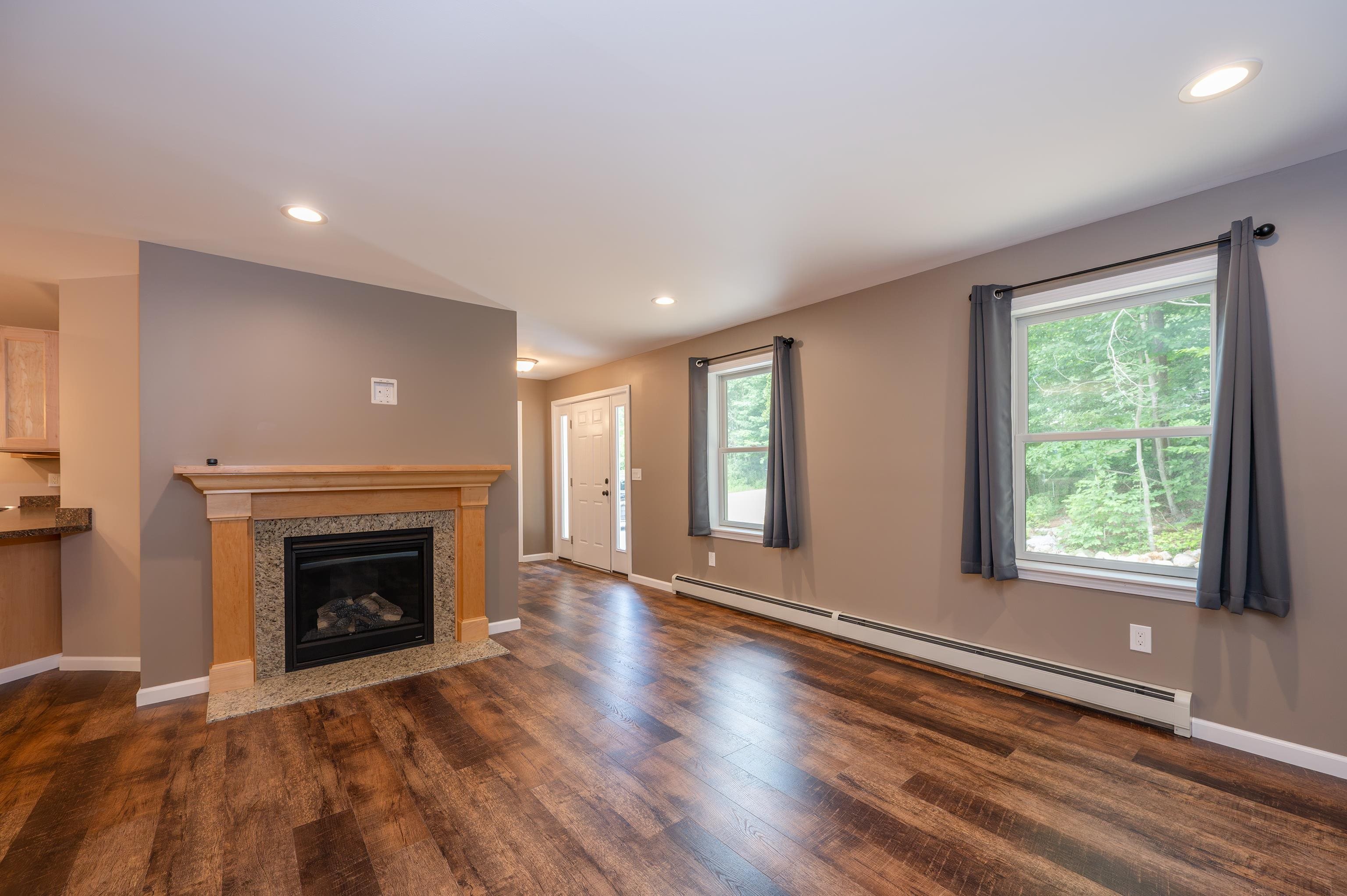 127 Top Ridge Property Photo 4