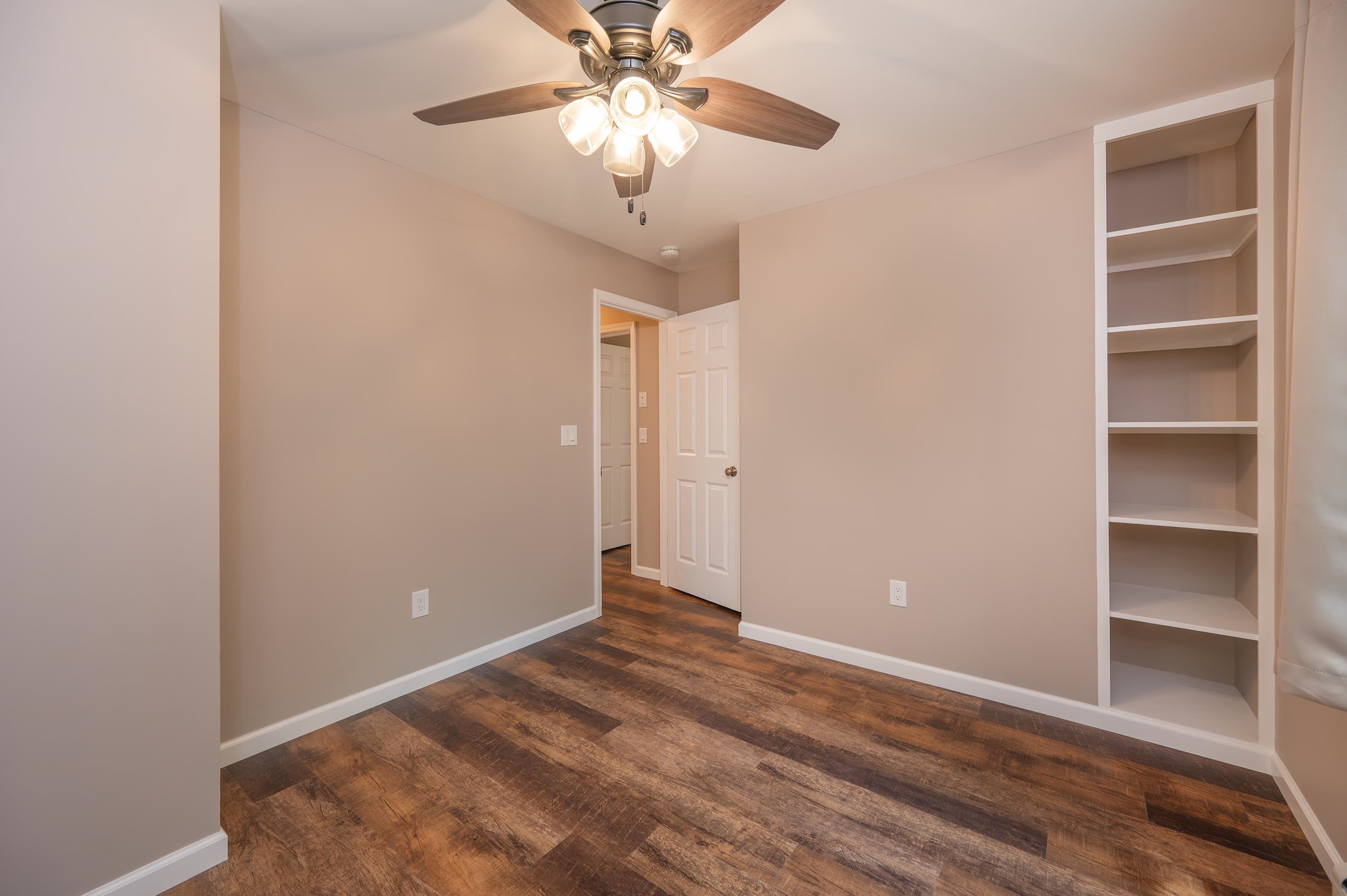 127 Top Ridge Property Photo 11